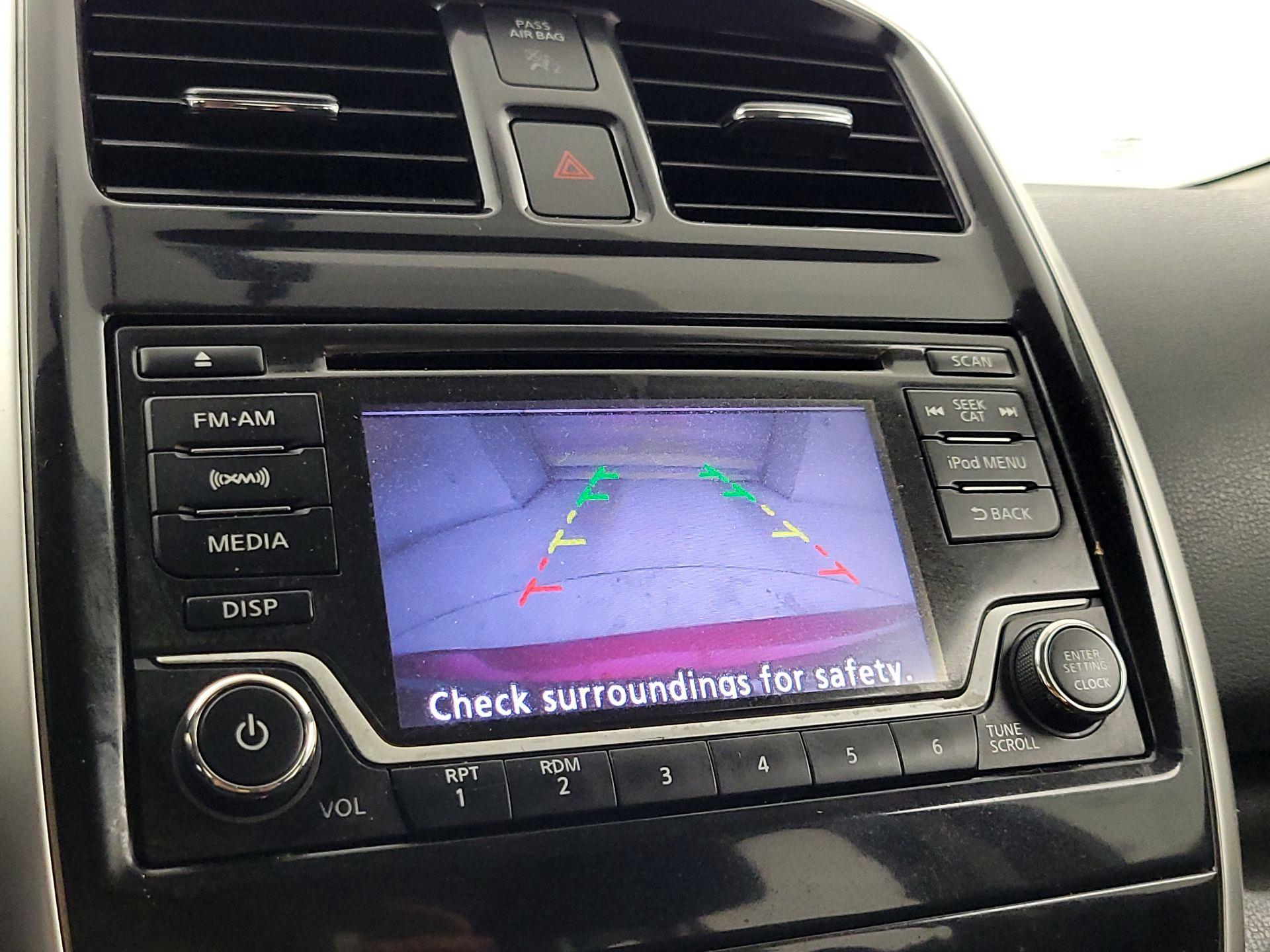 Thumbnail: 2018 Nissan Versa Note - 14