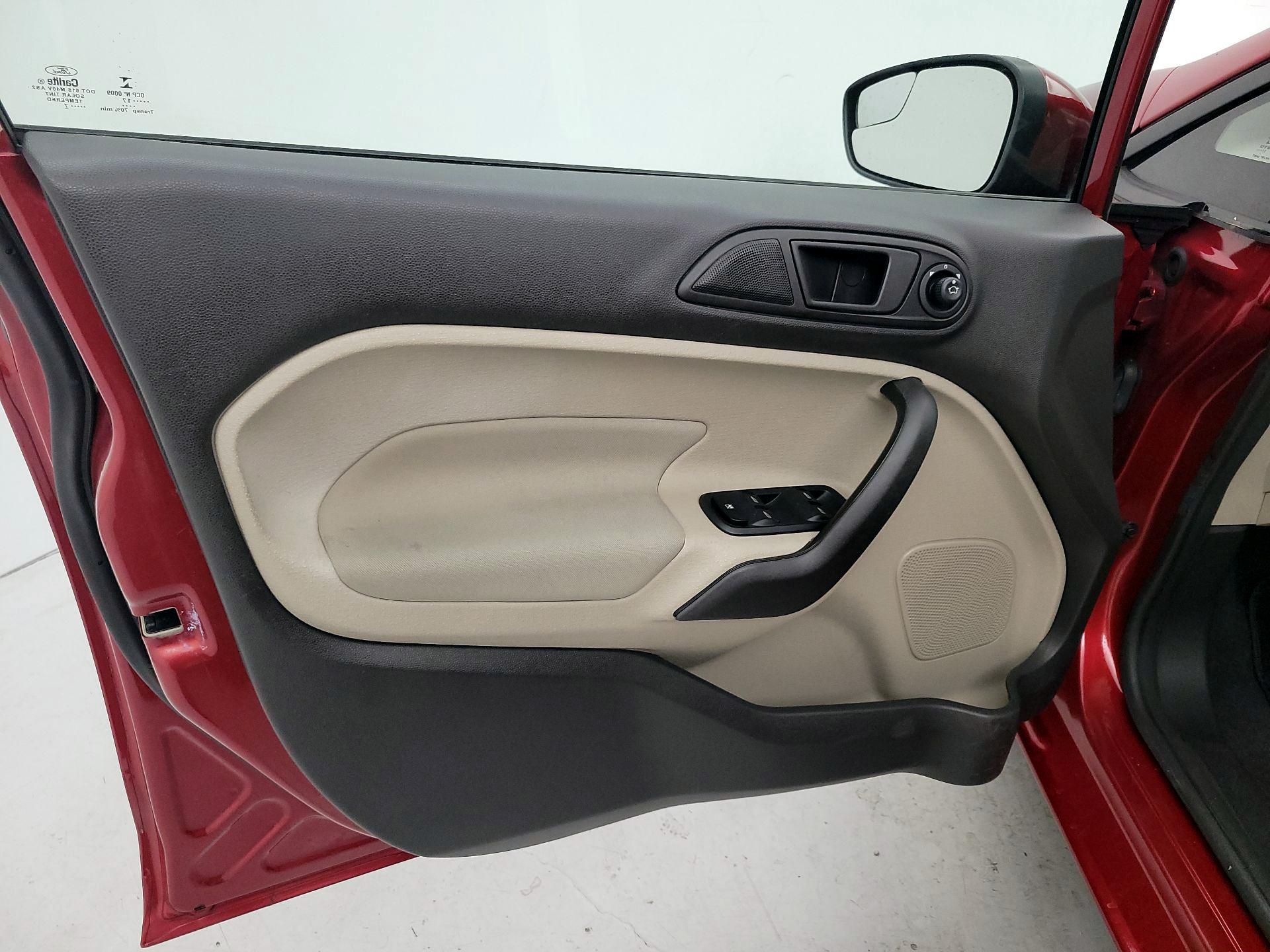 Thumbnail: 2017 Ford Fiesta - 12