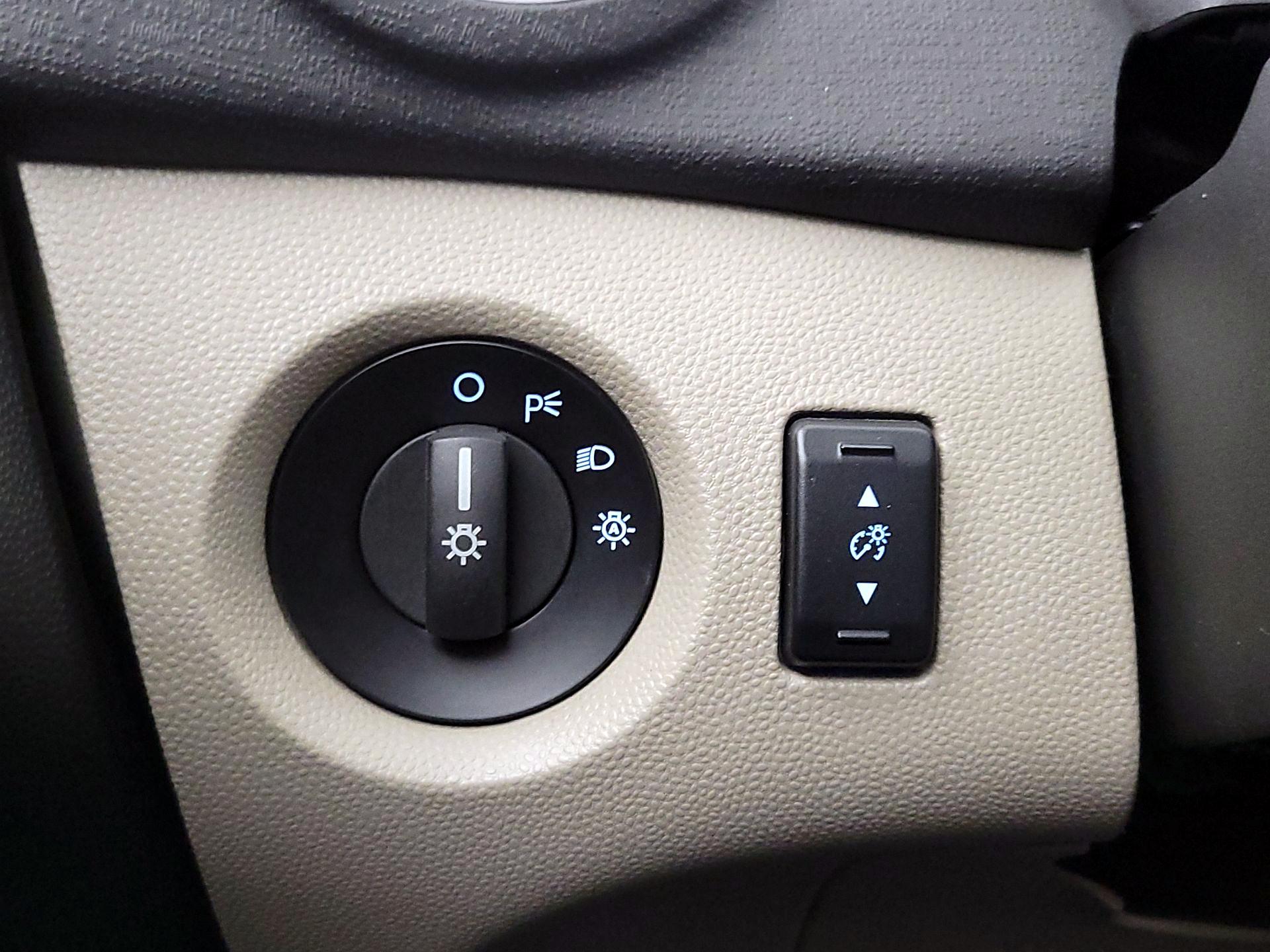 Thumbnail: 2017 Ford Fiesta - 13