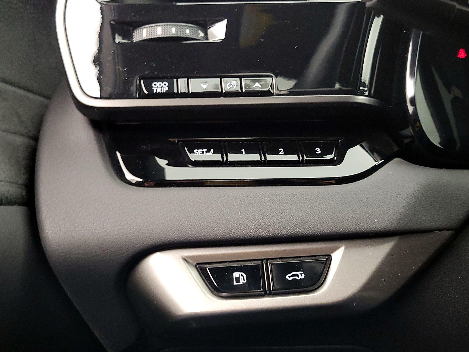 Thumbnail: 2023 Lexus RX - 13