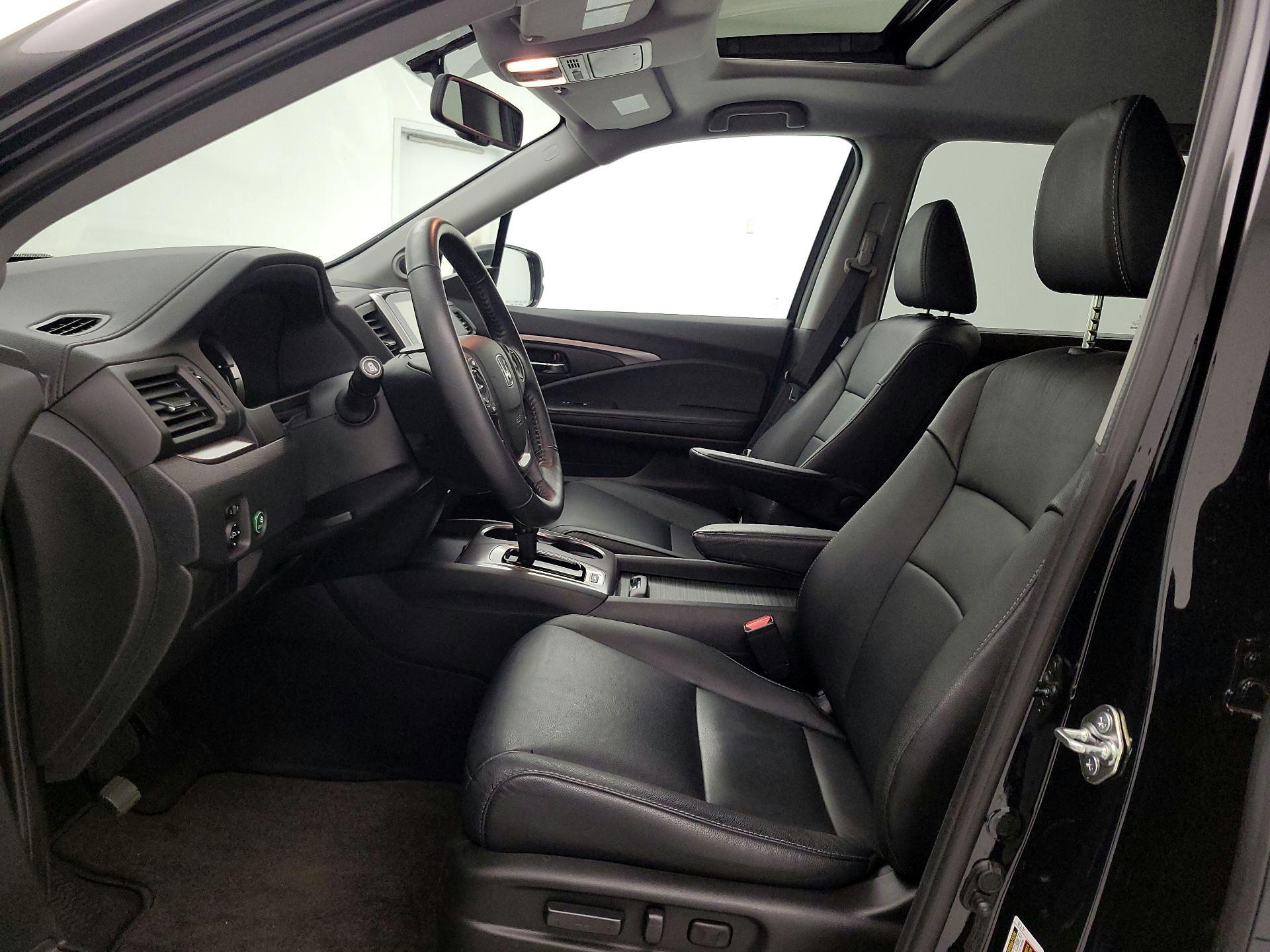 Thumbnail: 2016 Honda Pilot - 11