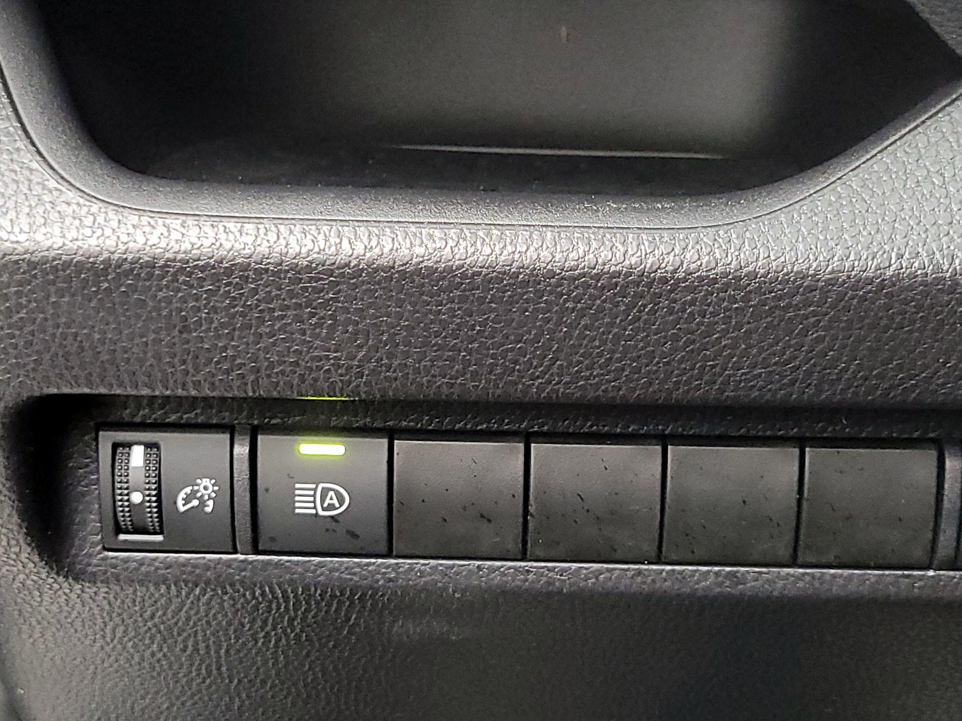 Thumbnail: 2025 Toyota RAV4 - 13