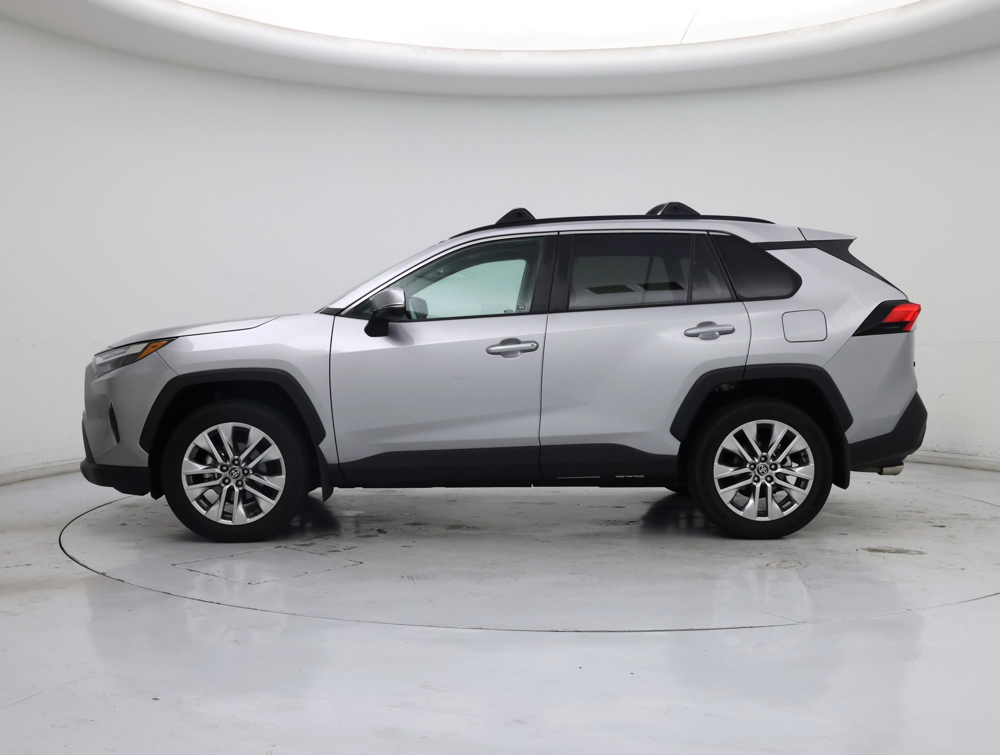 Thumbnail: 2025 Toyota RAV4 - 3