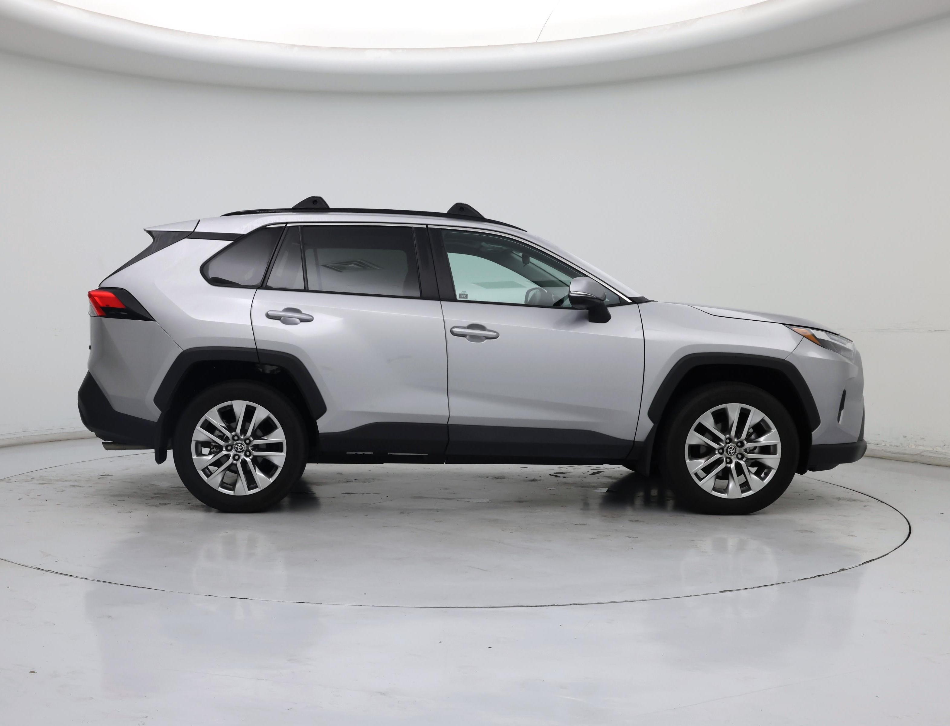 Thumbnail: 2025 Toyota RAV4 - 7