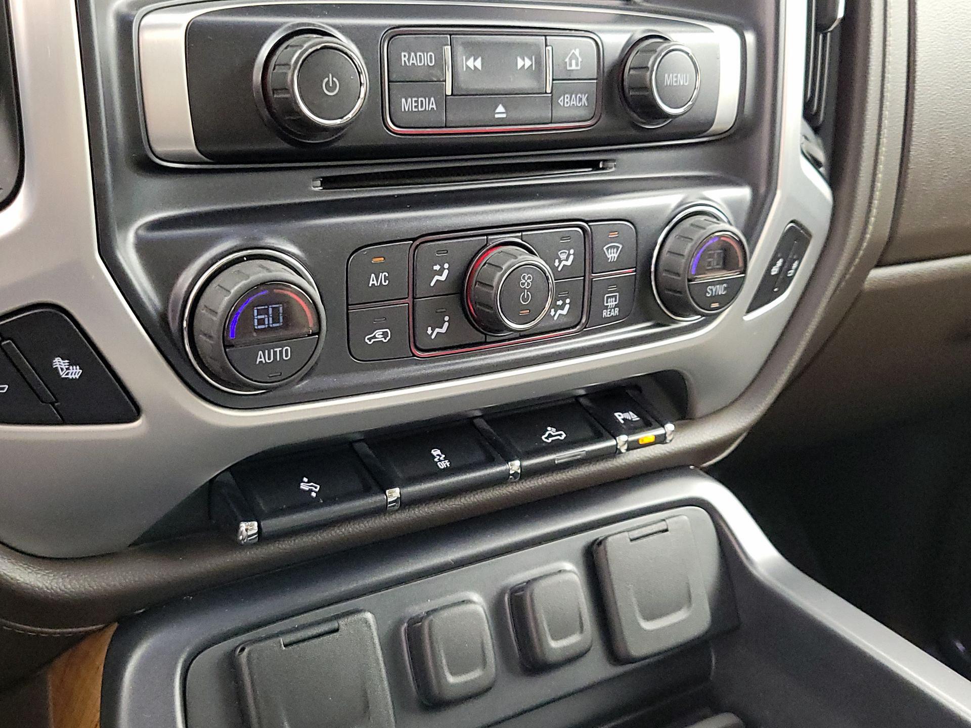 Thumbnail: 2015 GMC Sierra 1500 - 16