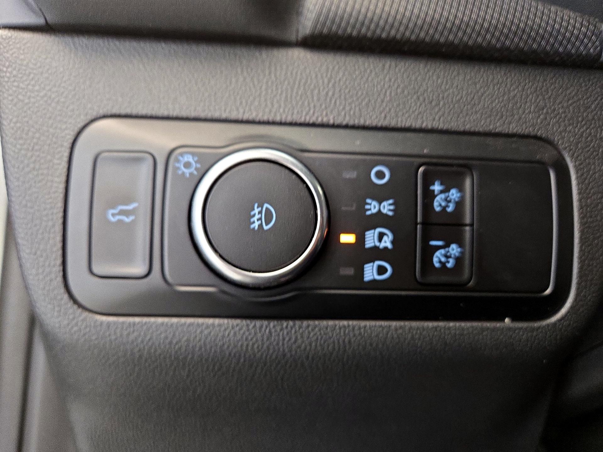 Thumbnail: 2023 Ford Bronco Sport - 13