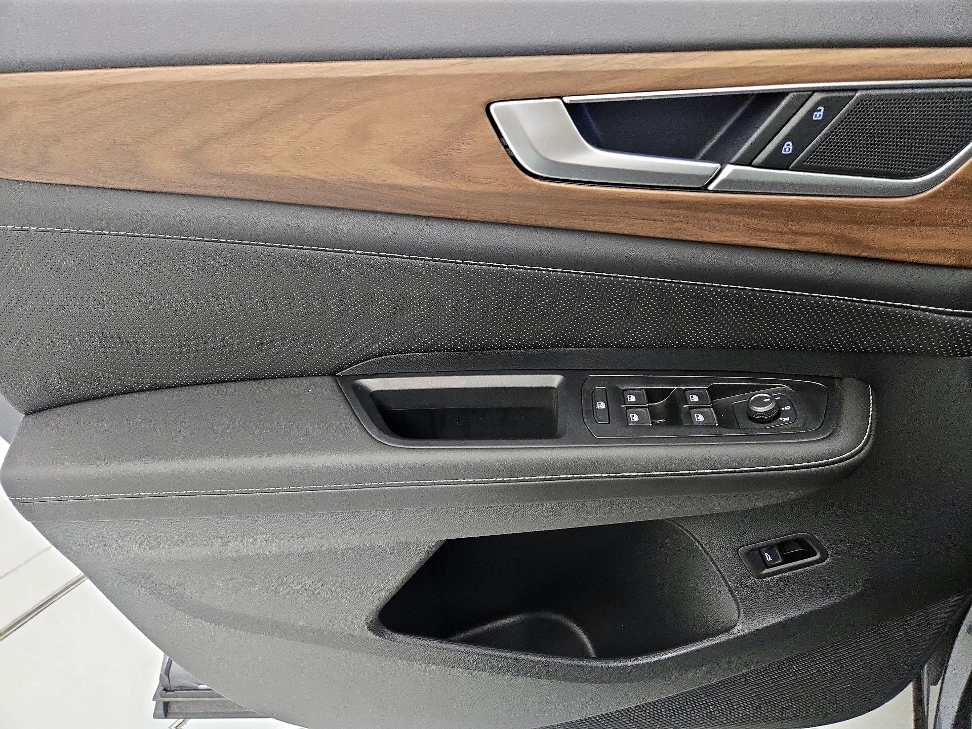 Thumbnail: 2025 Volkswagen Atlas - 12