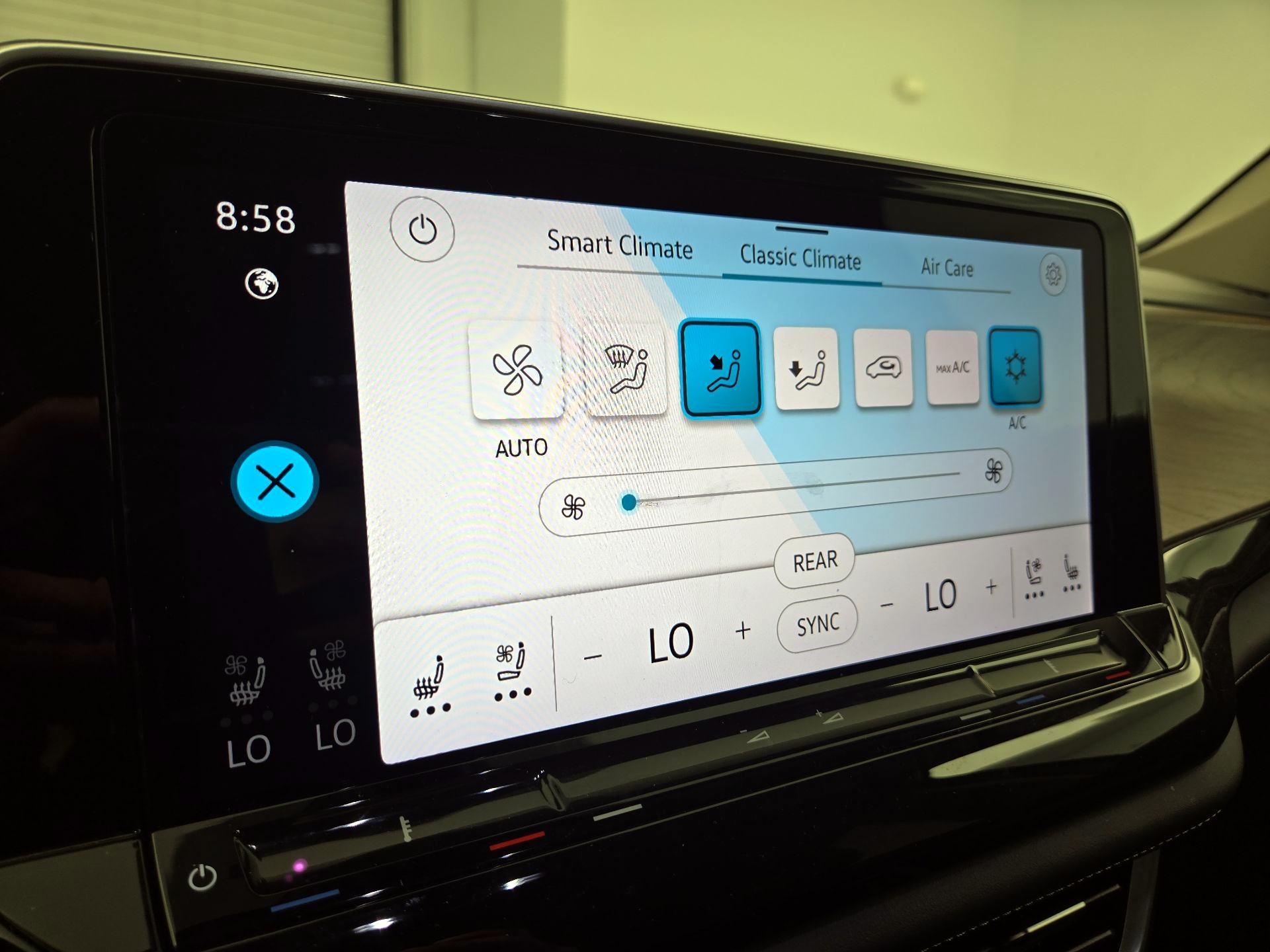 Thumbnail: 2025 Volkswagen Atlas - 16