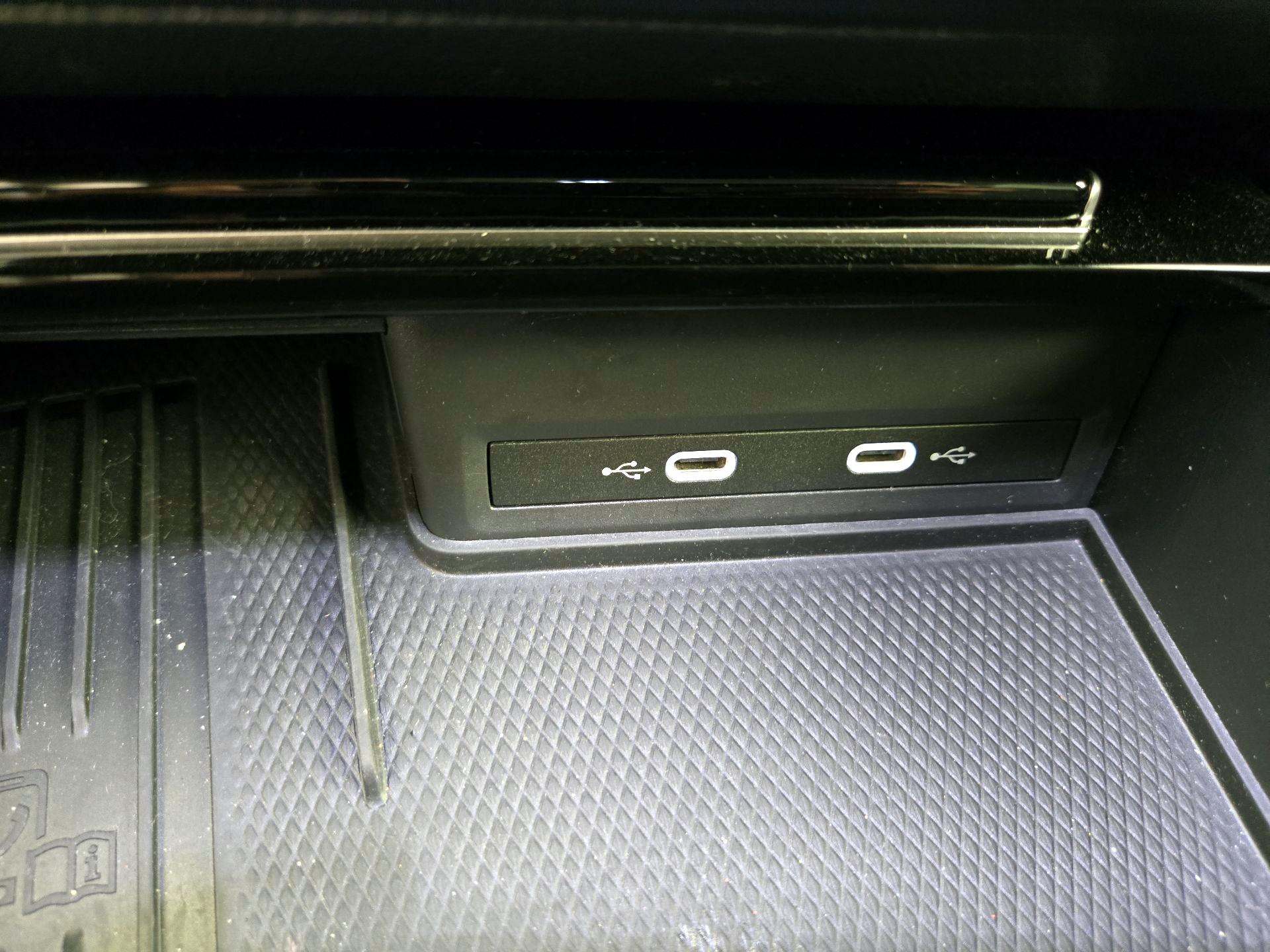 Thumbnail: 2025 Volkswagen Atlas - 18