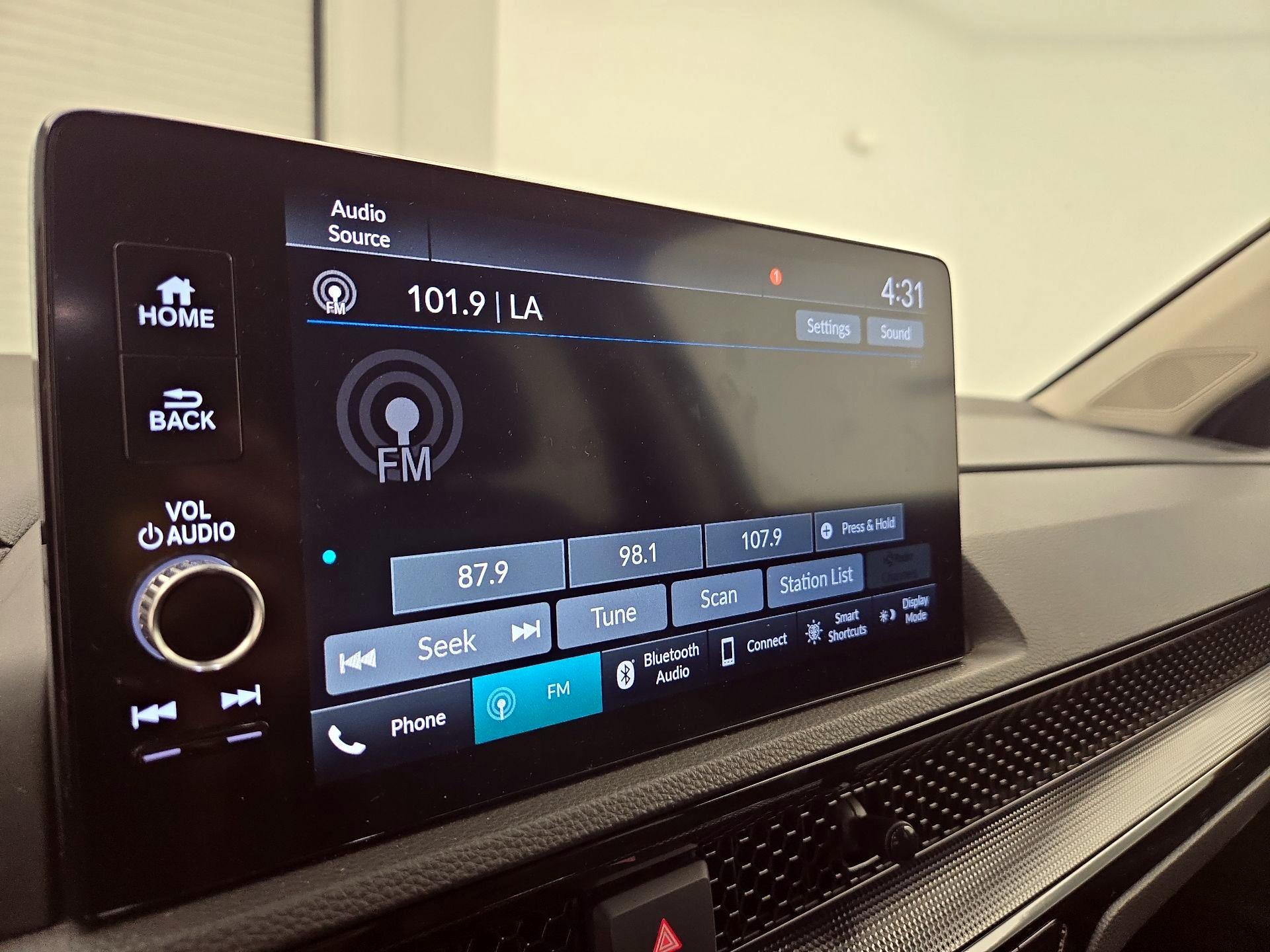 Thumbnail: 2023 Honda CR-V - 15