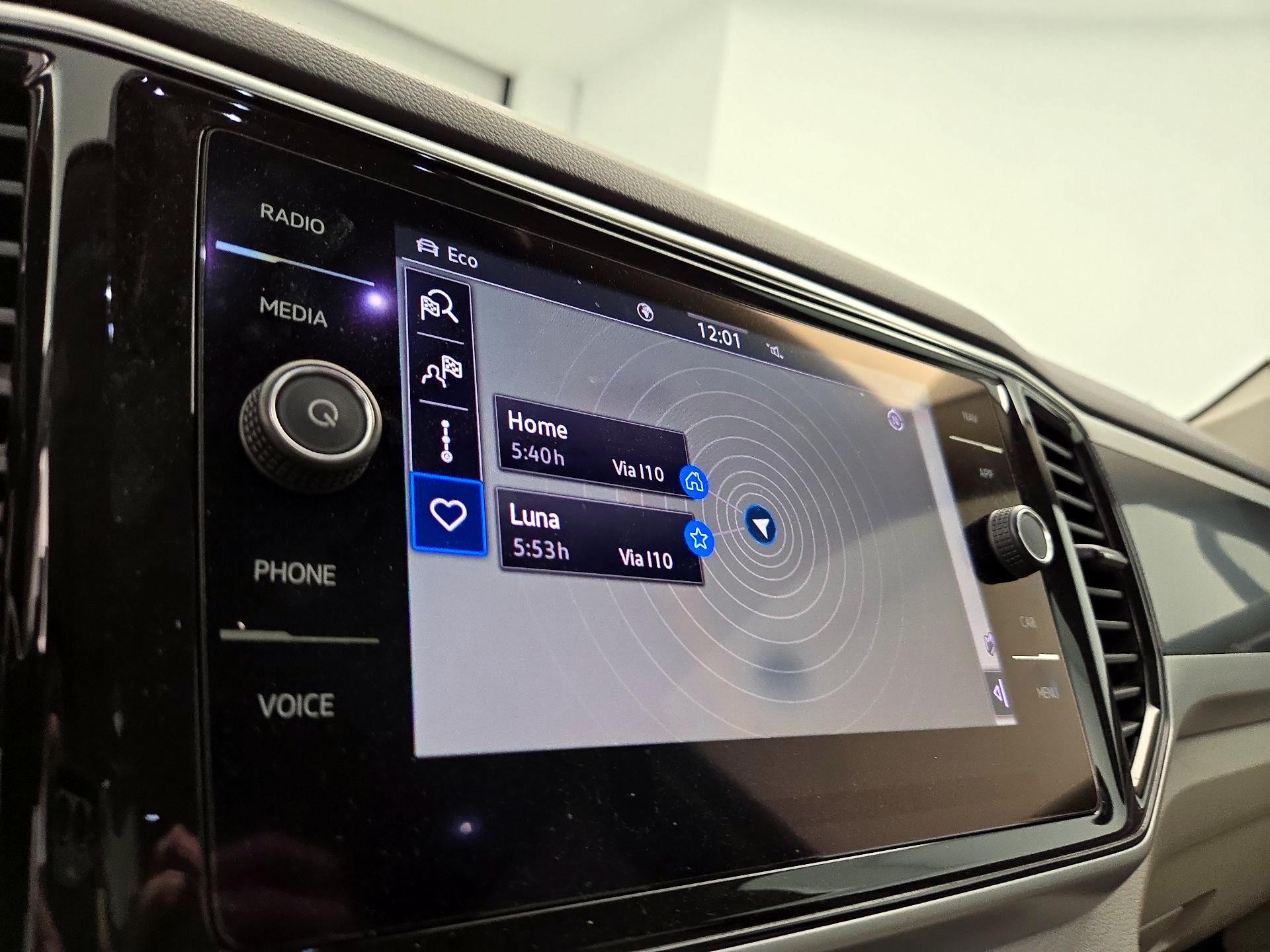 Thumbnail: 2022 Volkswagen Atlas - 14