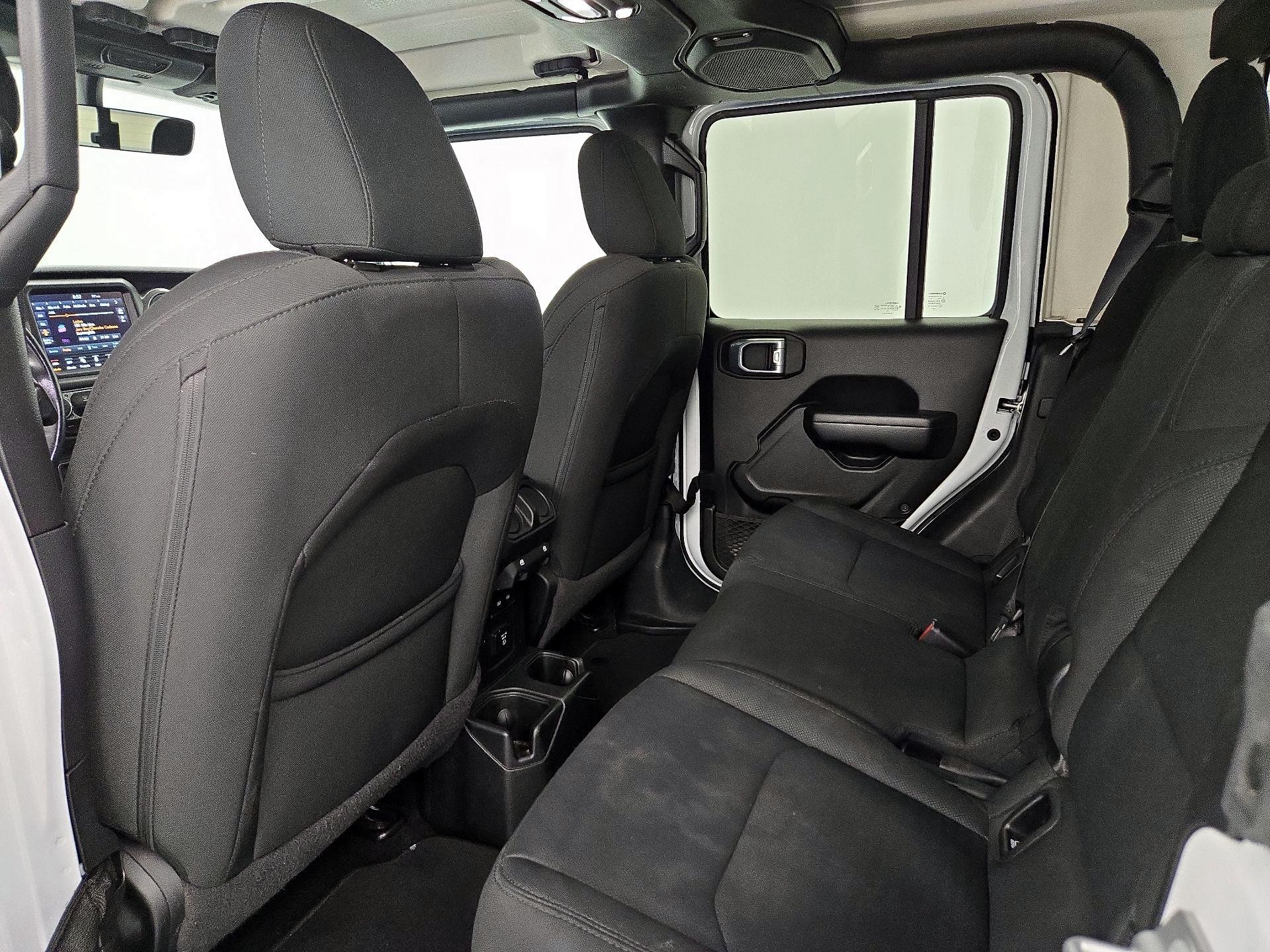 Thumbnail: 2021 Jeep Gladiator - 20