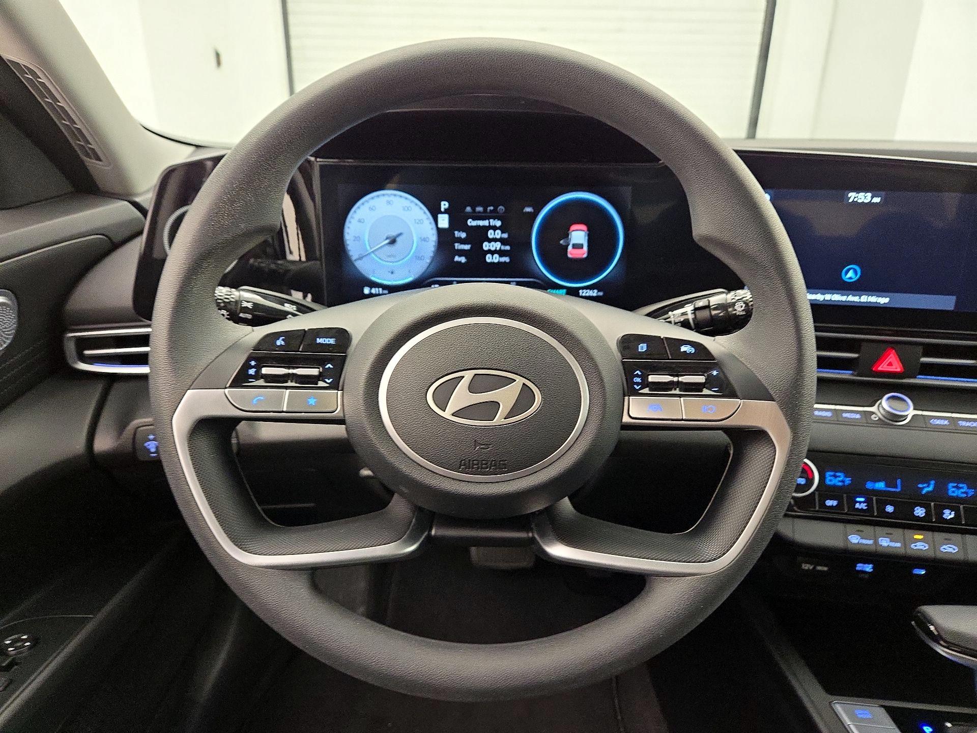 Thumbnail: 2024 Hyundai Elantra - 10