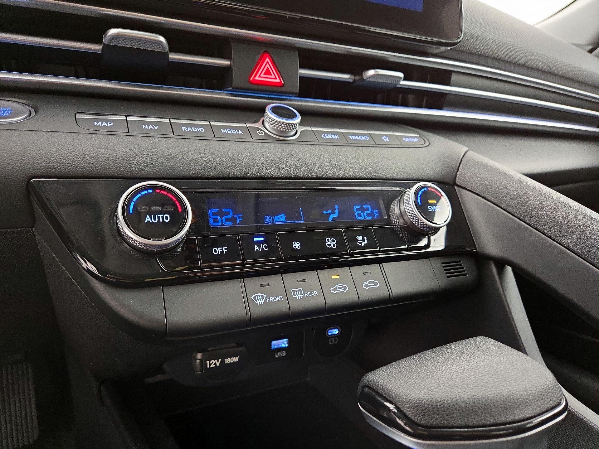 Thumbnail: 2024 Hyundai Elantra - 17