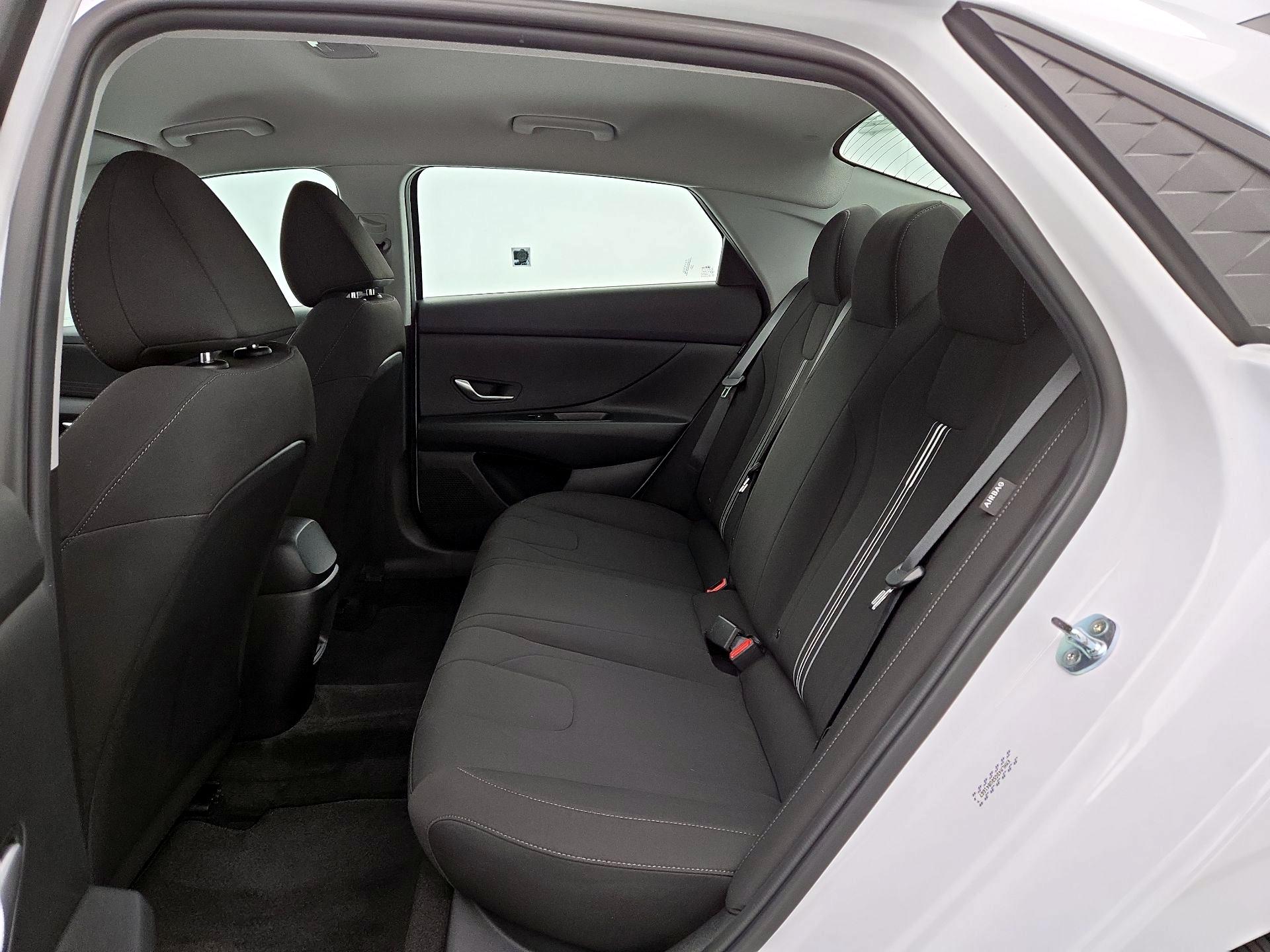 Thumbnail: 2024 Hyundai Elantra - 20