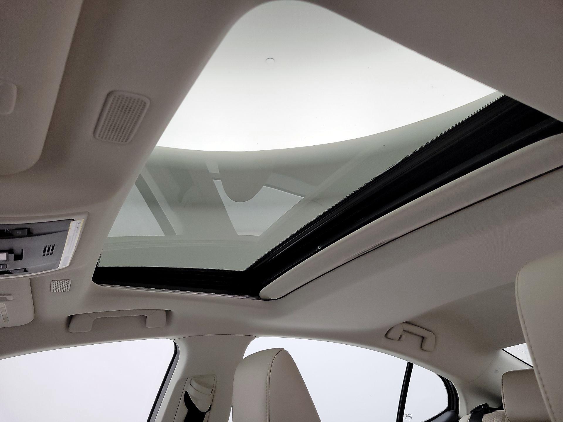 Thumbnail: 2023 Lexus ES - 19