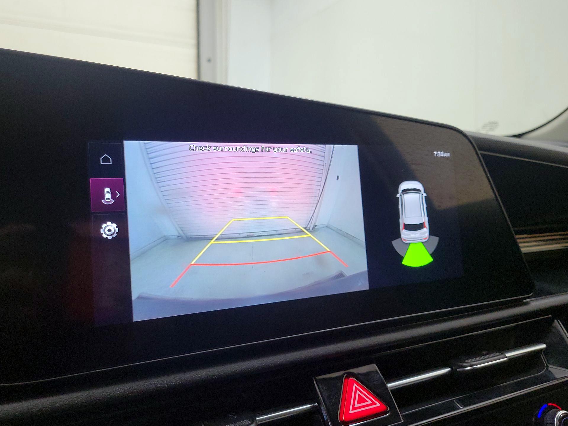 Thumbnail: 2023 Kia Niro - 15