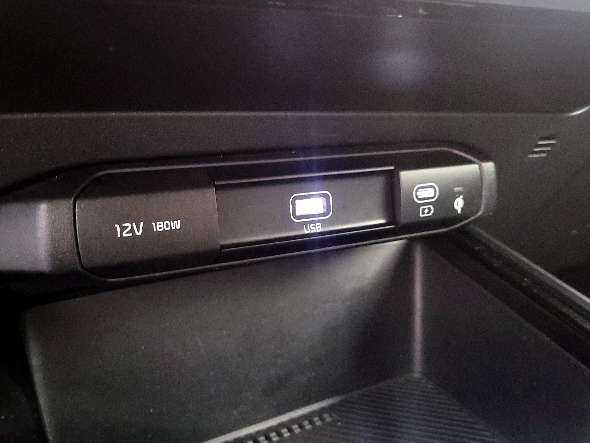 Thumbnail: 2023 Kia Niro - 19