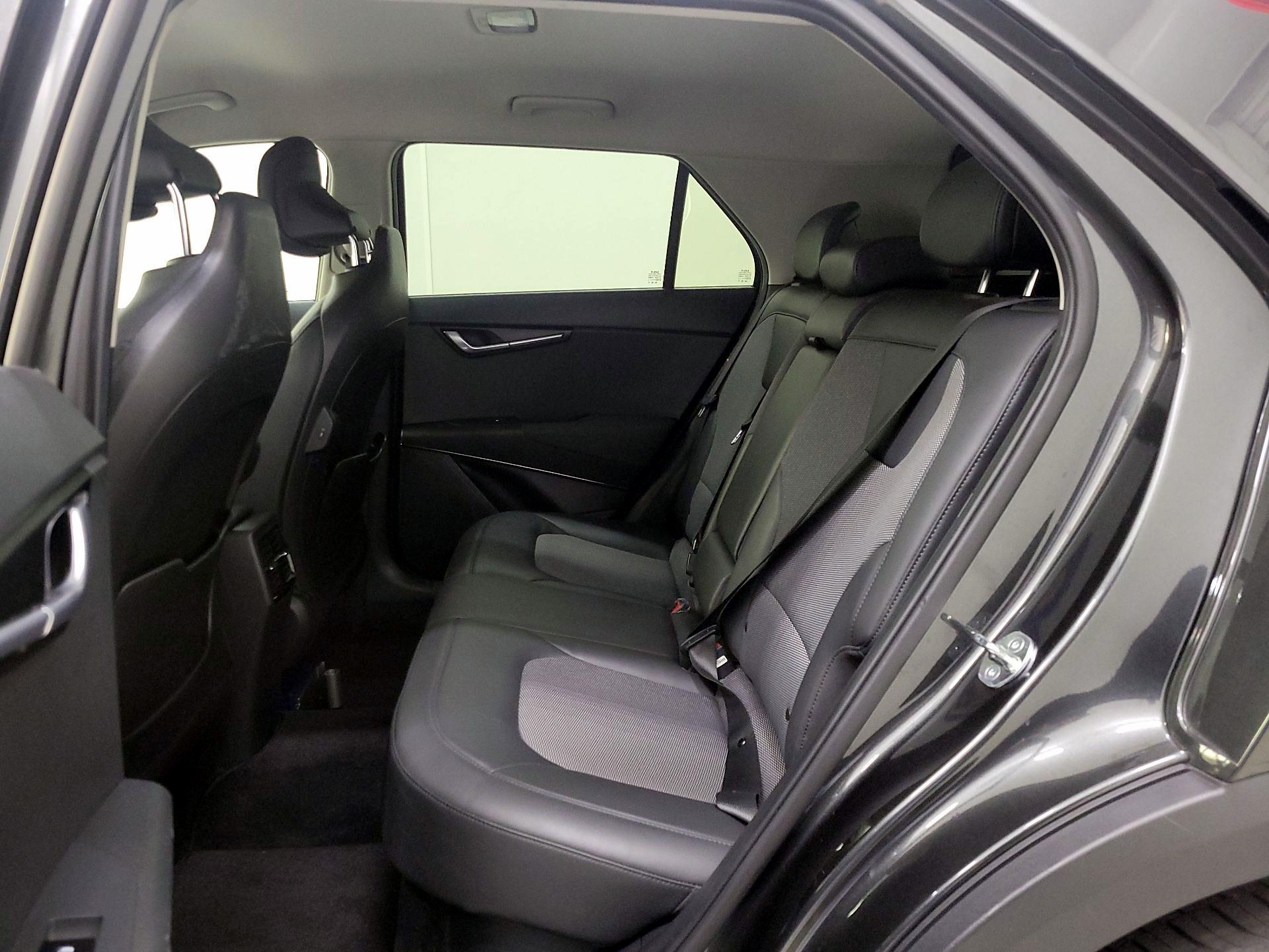 Thumbnail: 2023 Kia Niro - 20