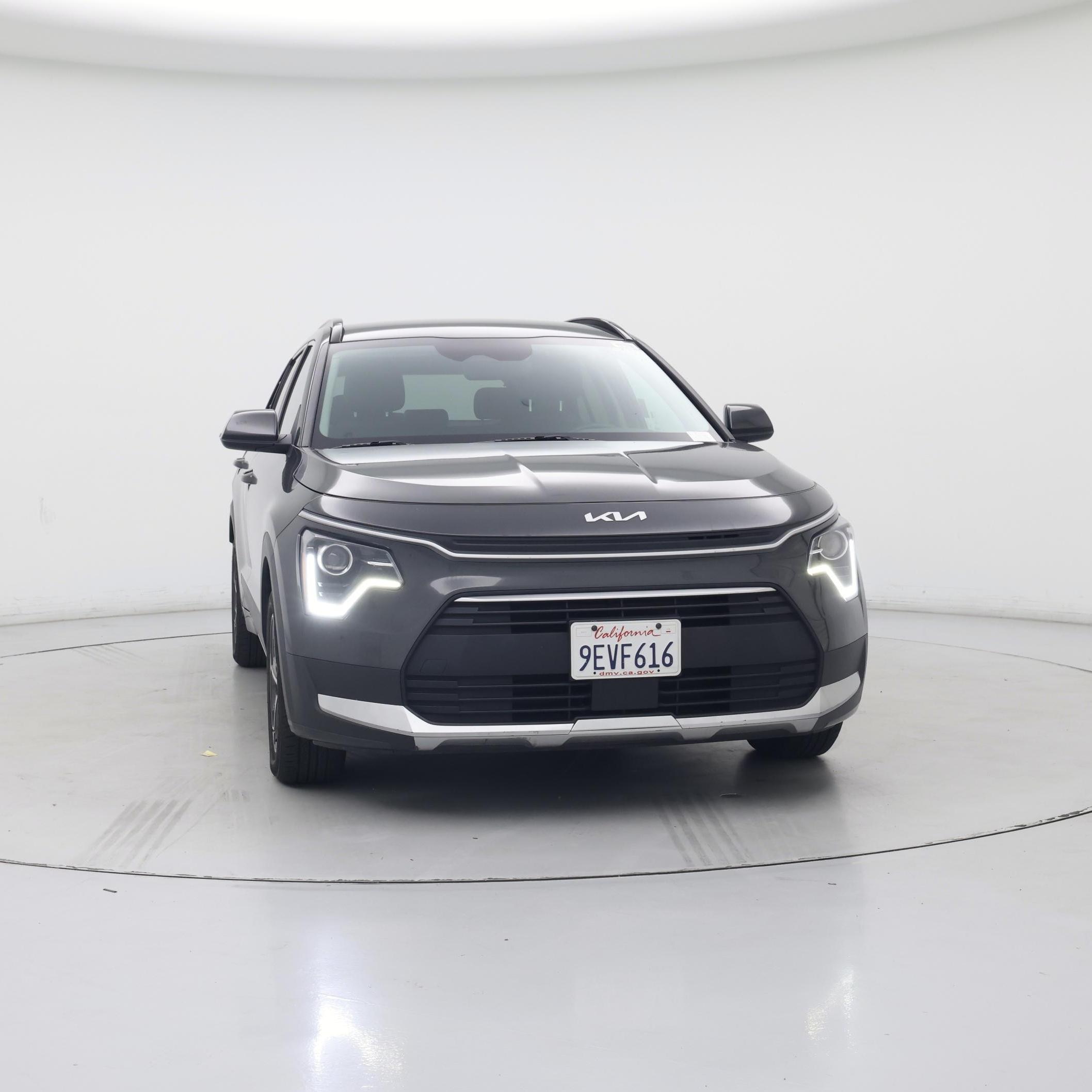 Thumbnail: 2023 Kia Niro - 5