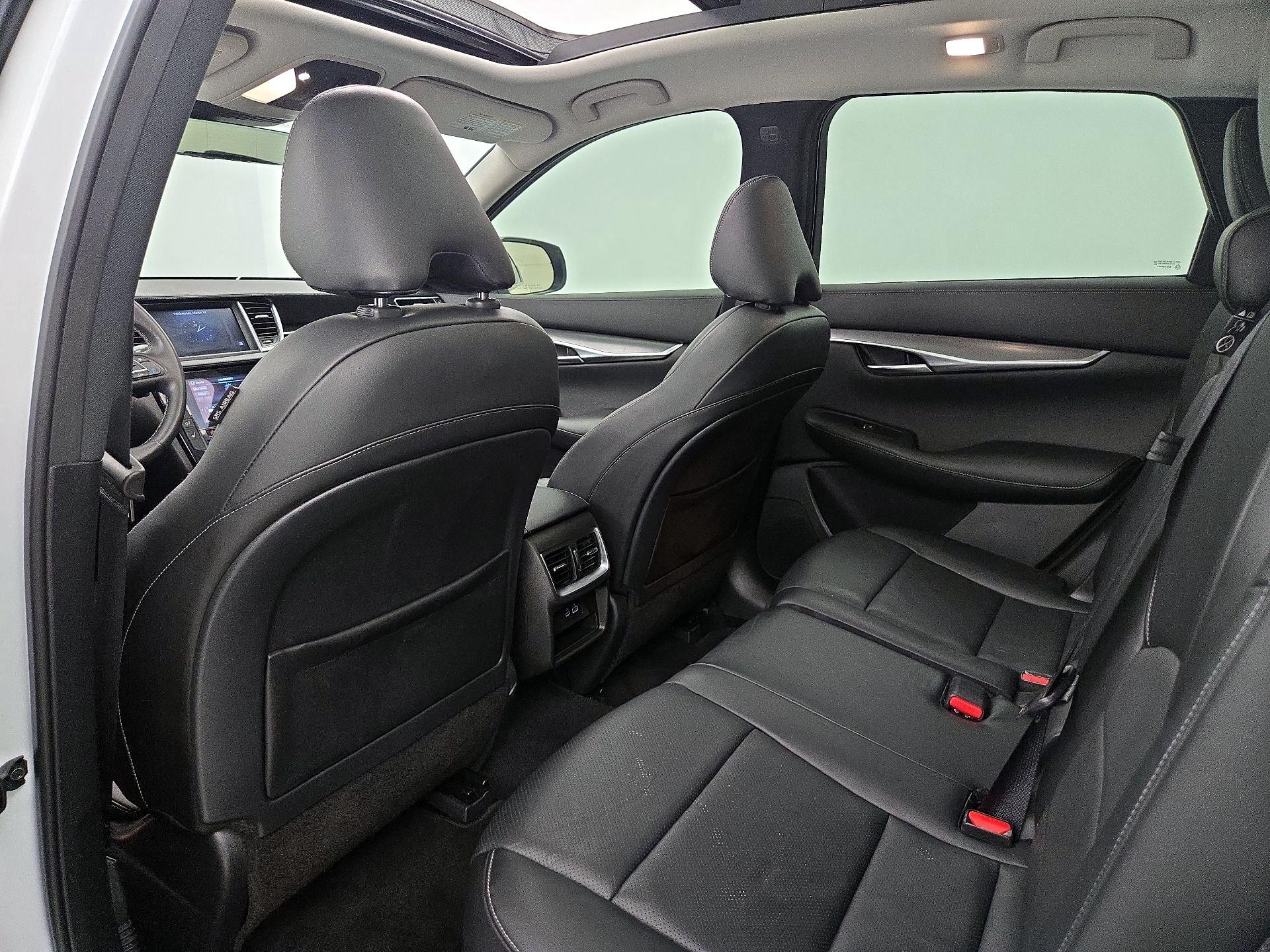 Thumbnail: 2024 INFINITI QX50 - 20