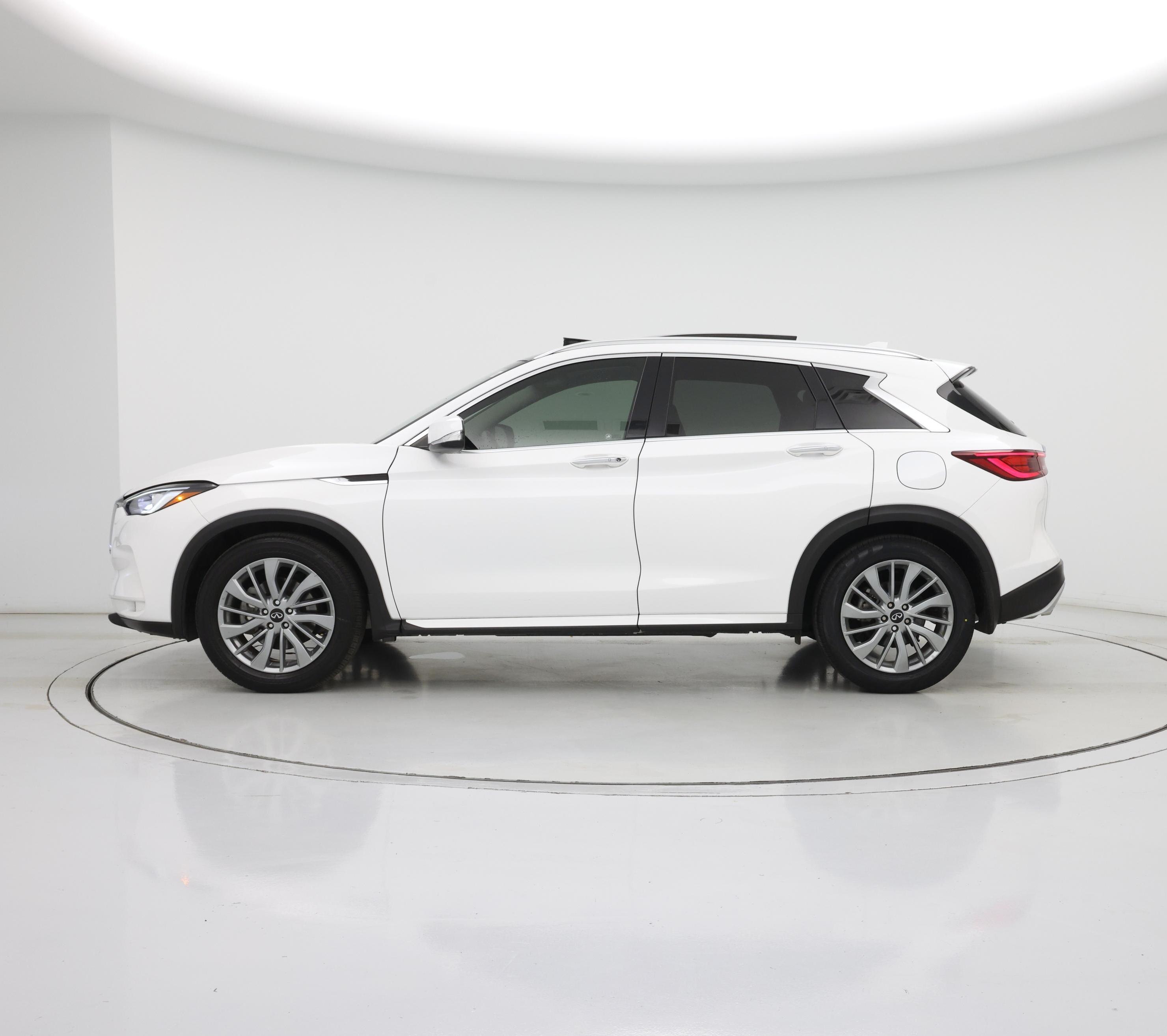 Thumbnail: 2024 INFINITI QX50 - 3