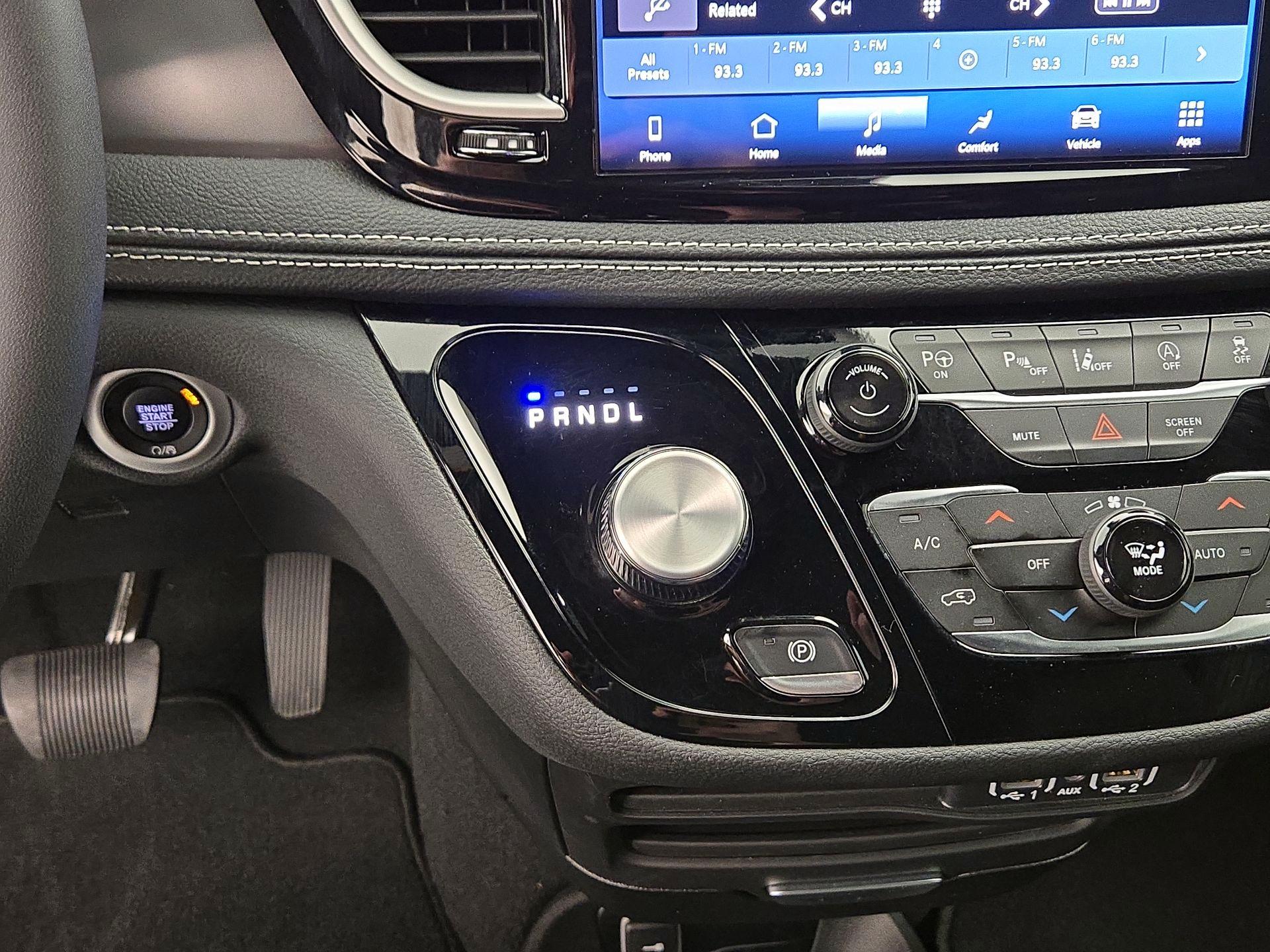 Thumbnail: 2025 Chrysler Pacifica - 17