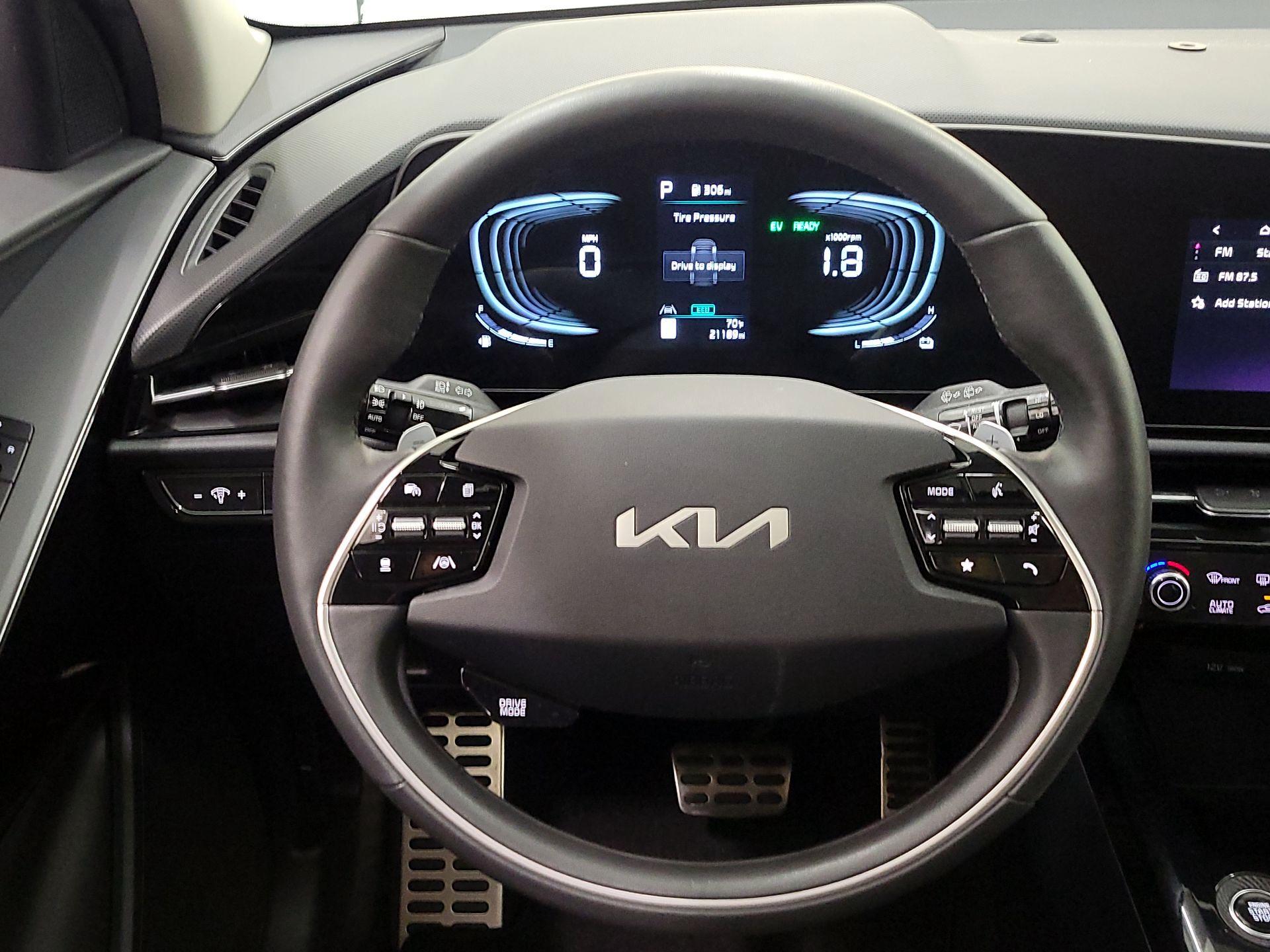 Thumbnail: 2025 Kia Niro - 10