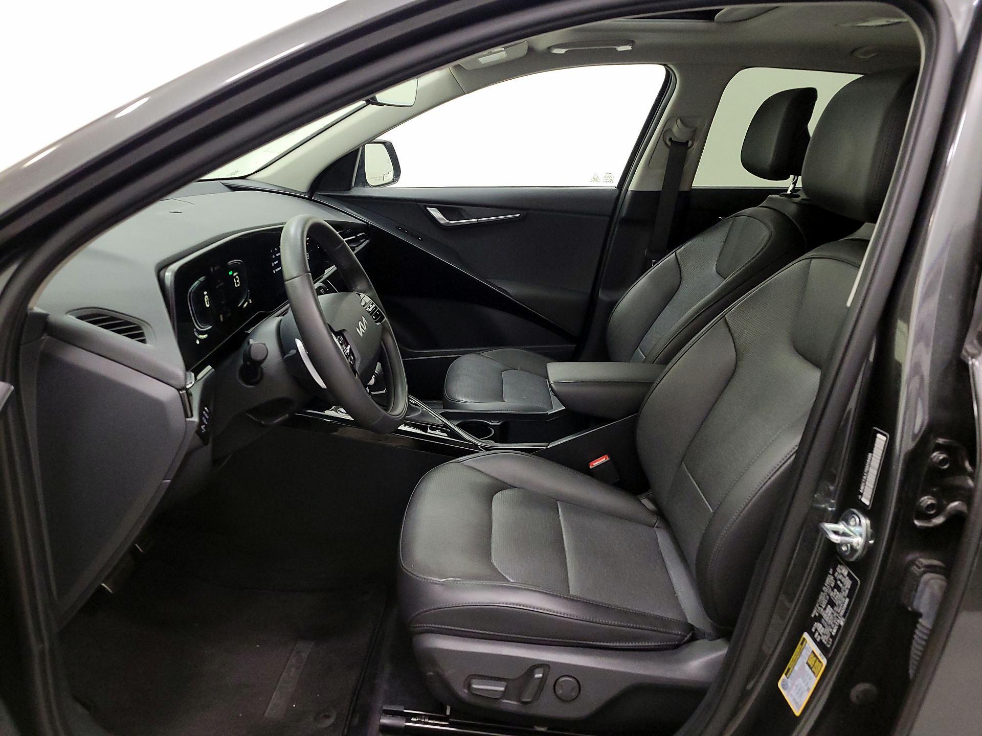 Thumbnail: 2025 Kia Niro - 11