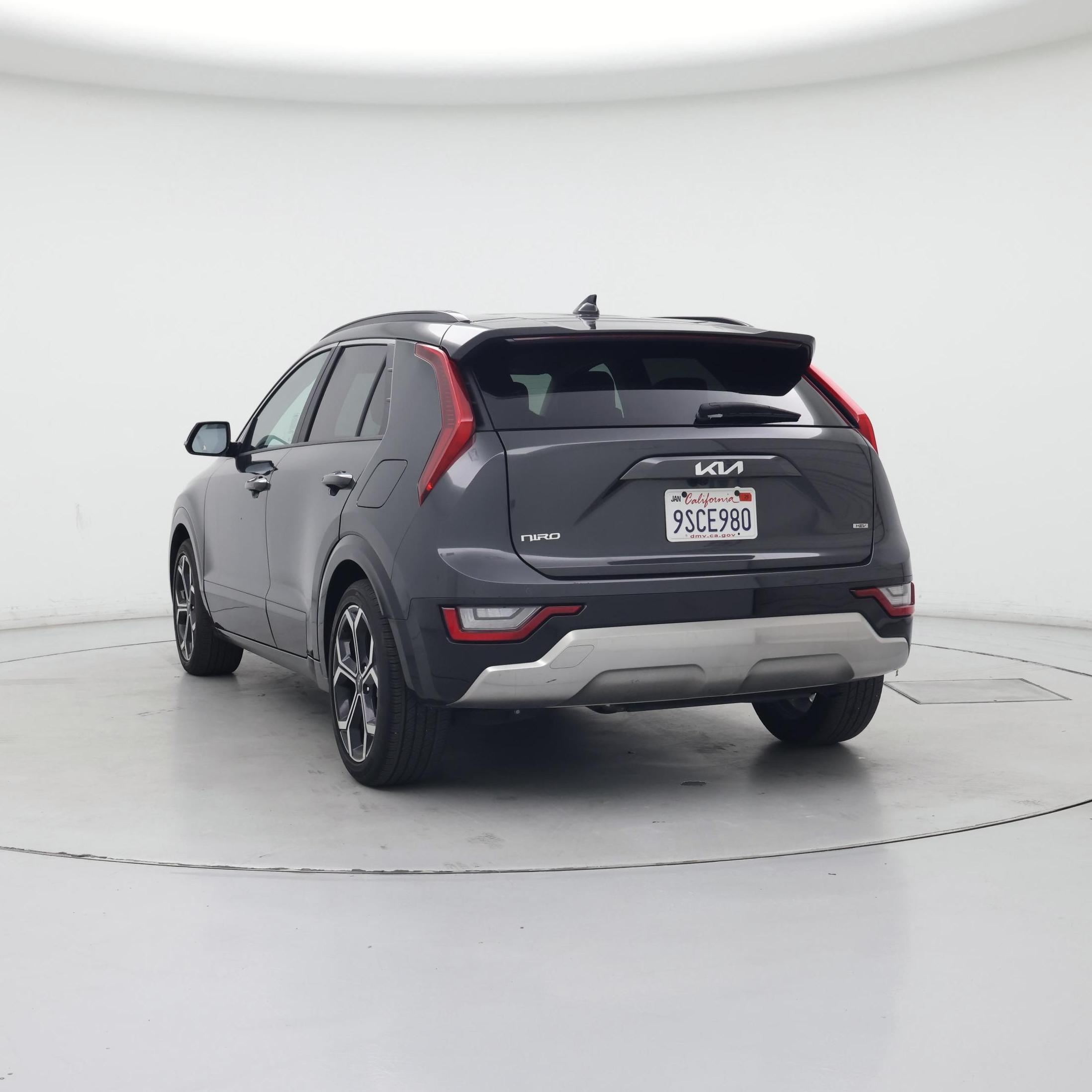 Thumbnail: 2025 Kia Niro - 4