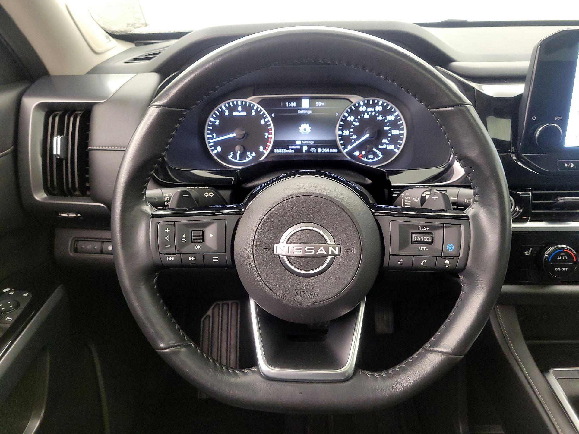 Thumbnail: 2023 Nissan Pathfinder - 10