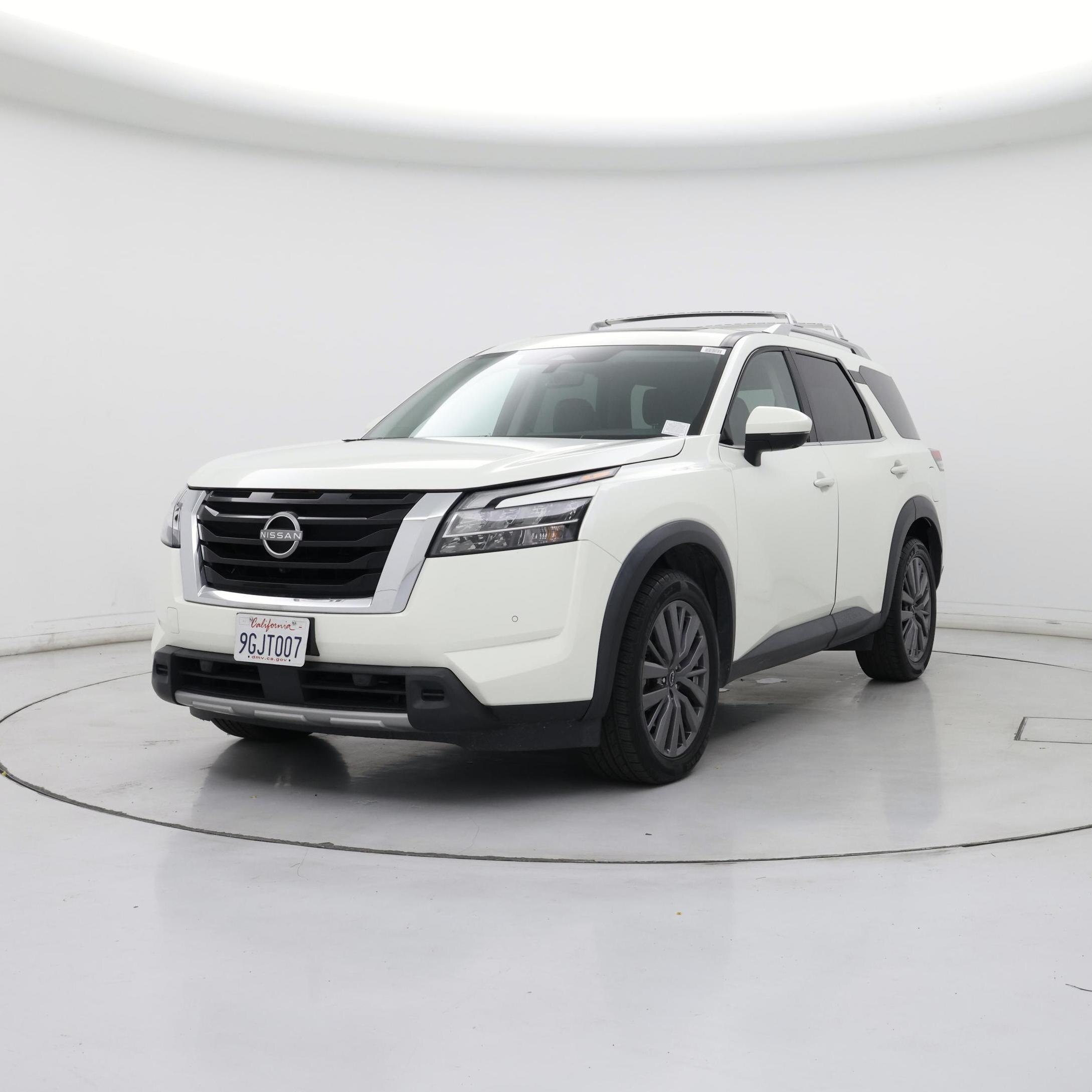 Thumbnail: 2023 Nissan Pathfinder - 4