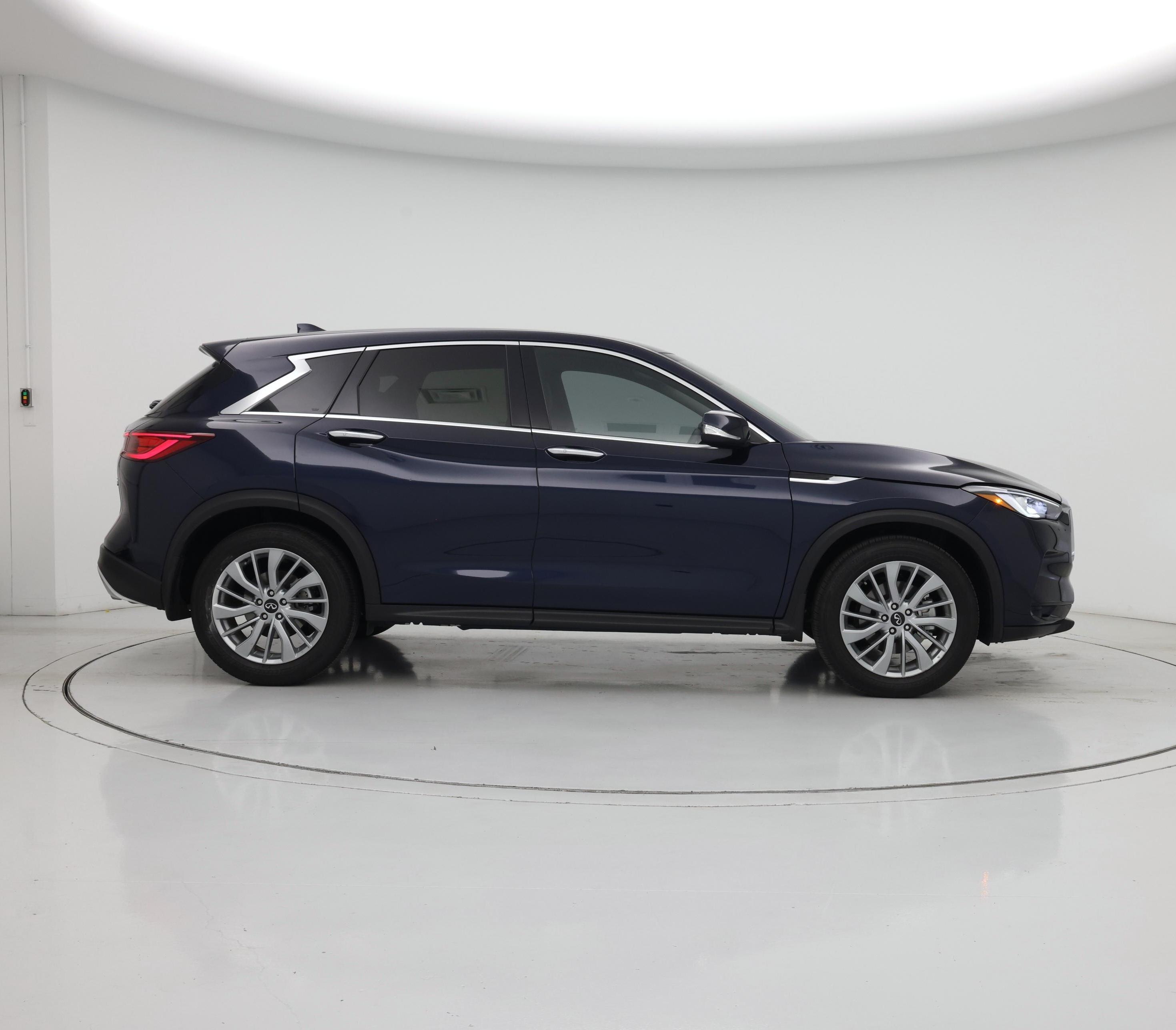 Thumbnail: 2023 INFINITI QX50 - 7