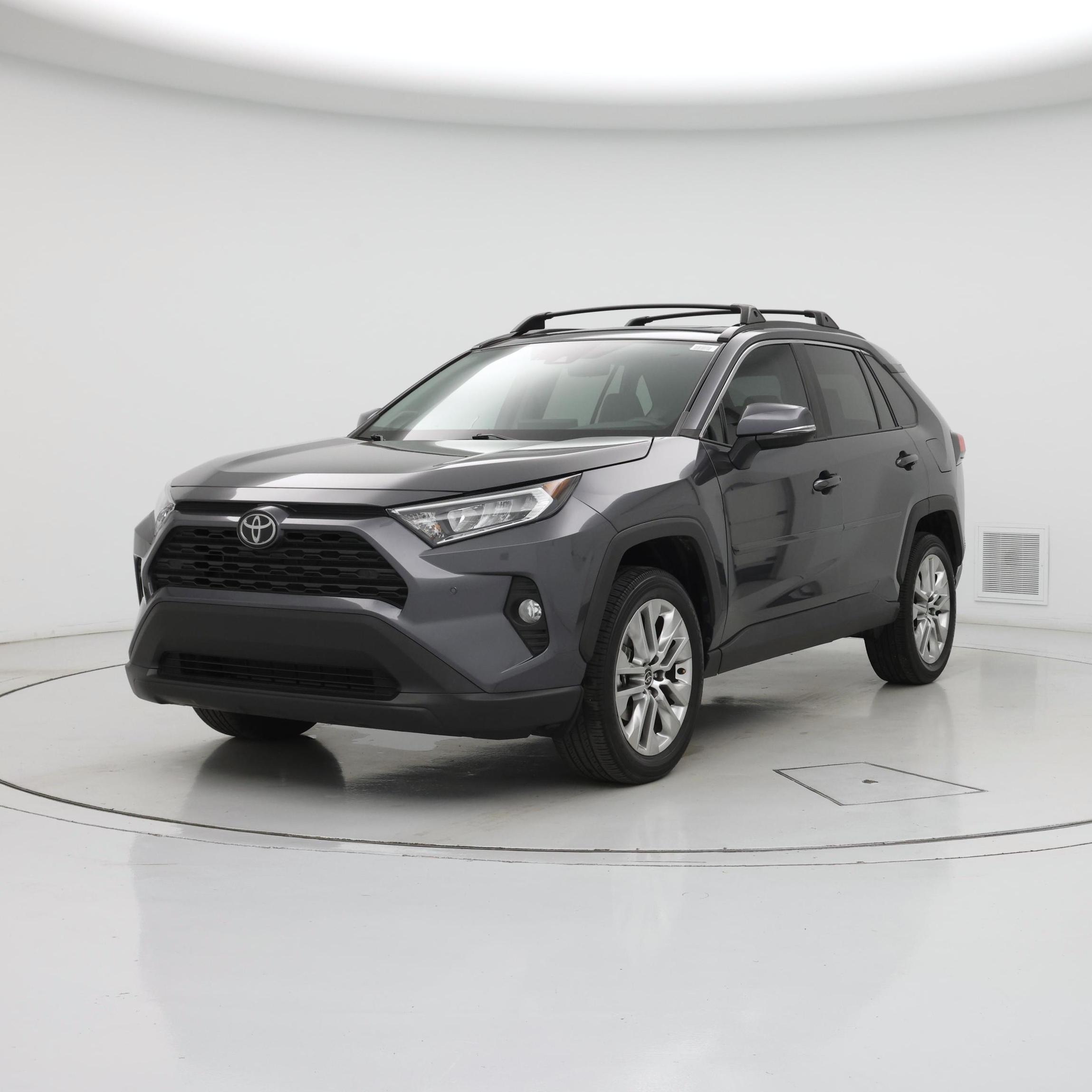 Thumbnail: 2021 Toyota RAV4 - 4