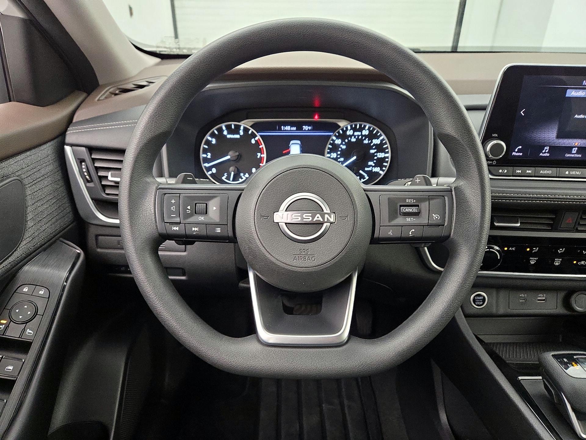 Thumbnail: 2023 Nissan Rogue - 10