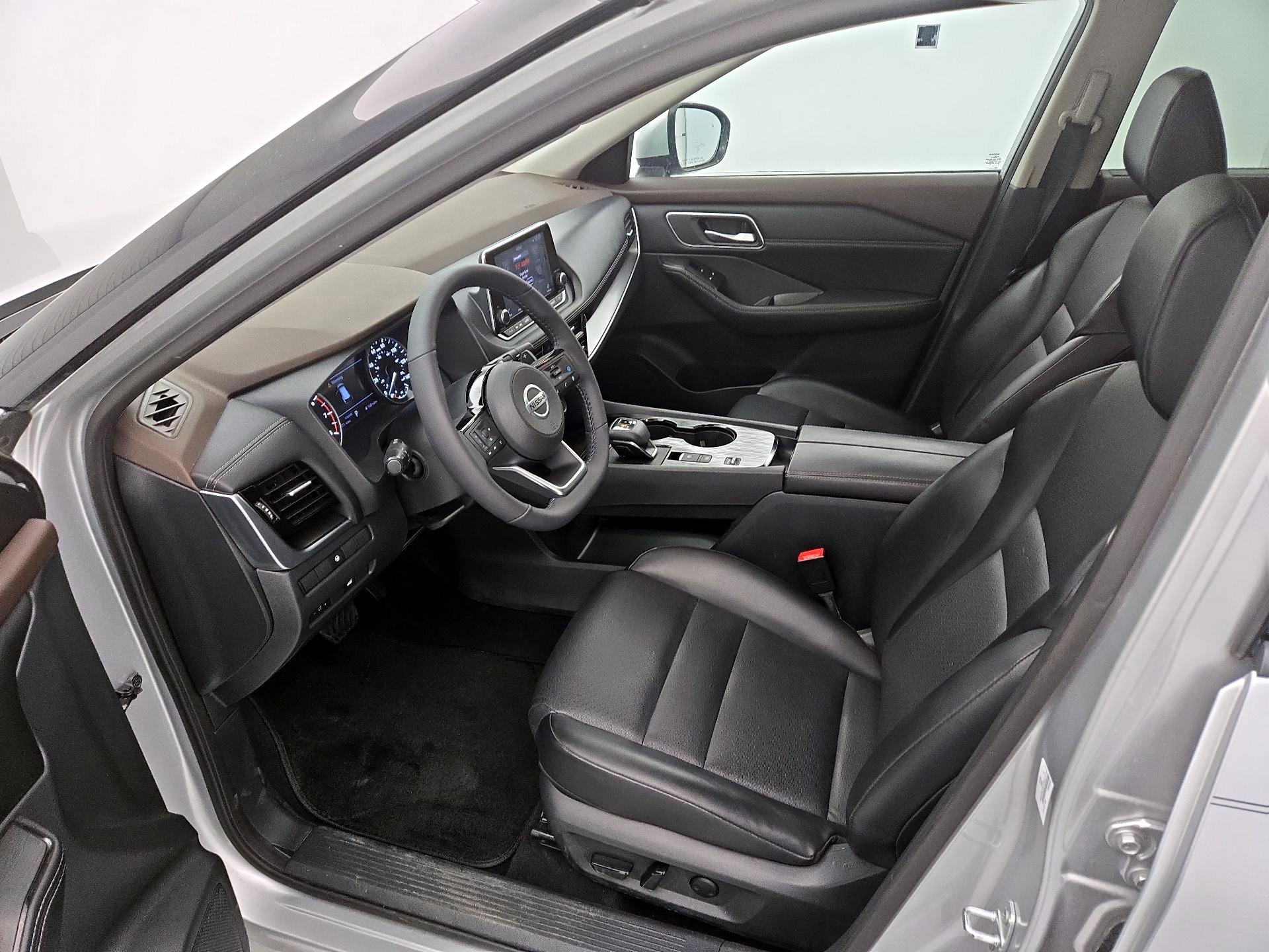 Thumbnail: 2021 Nissan Rogue - 11