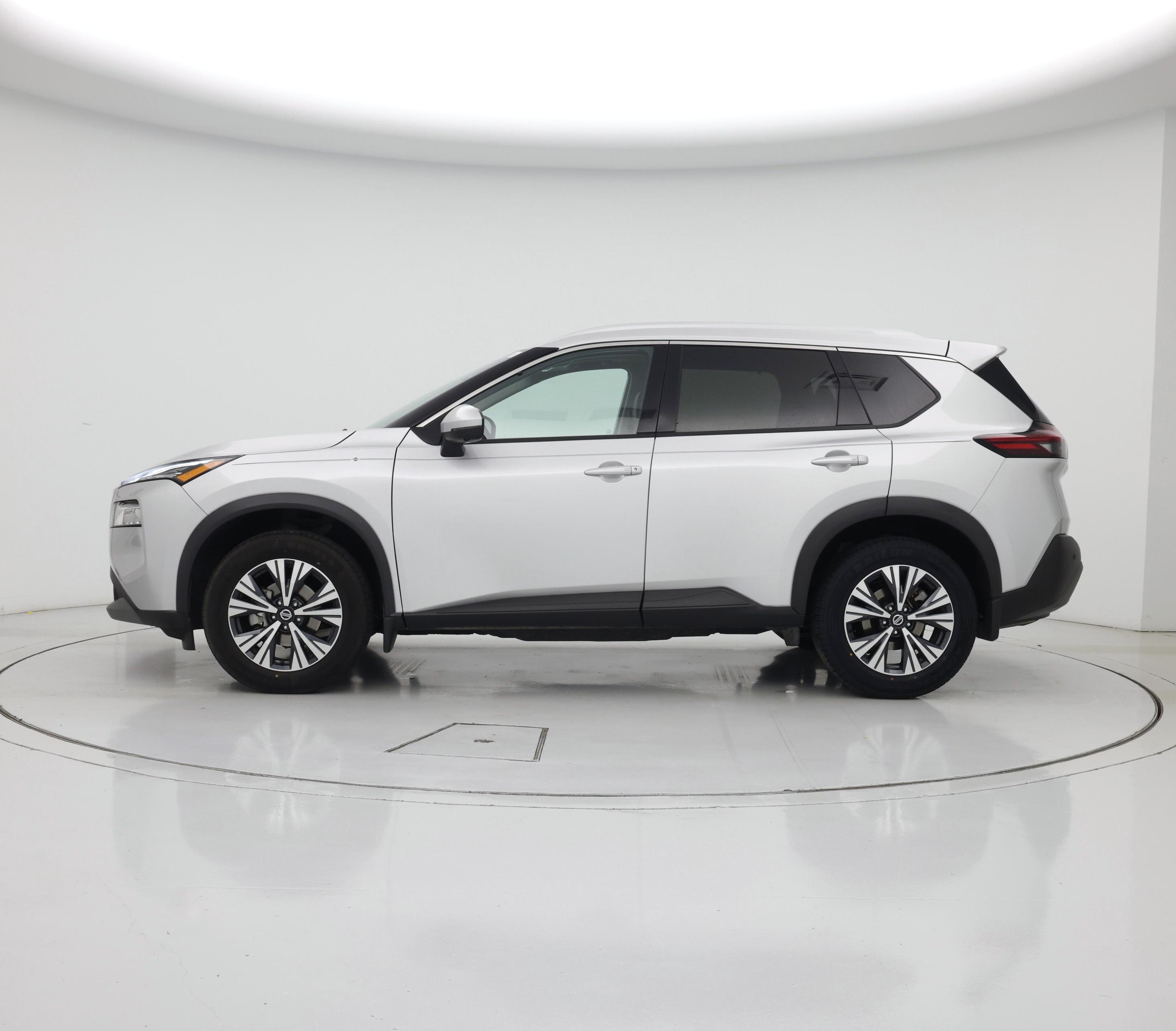 Thumbnail: 2021 Nissan Rogue - 3