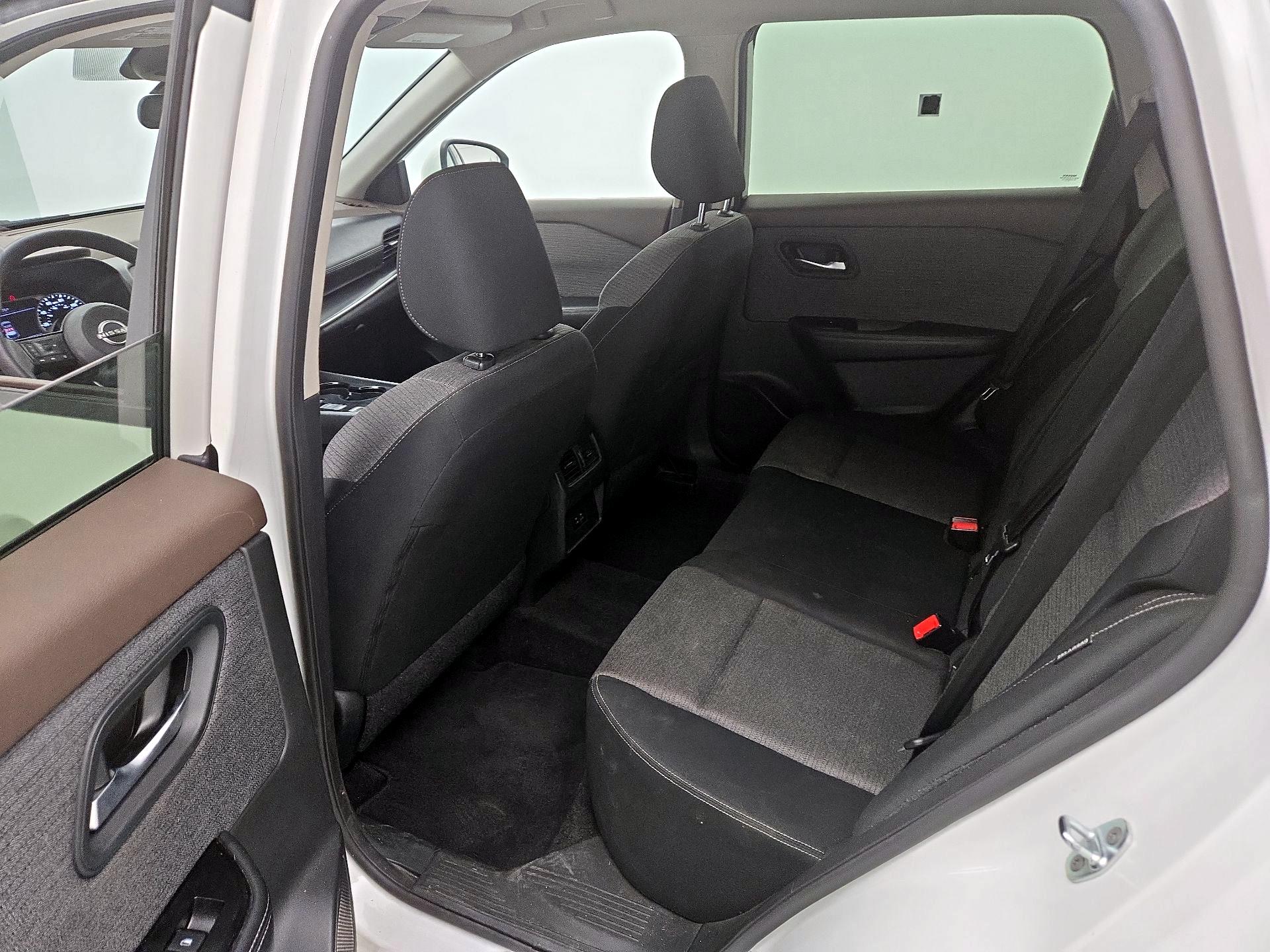 Thumbnail: 2023 Nissan Rogue - 19