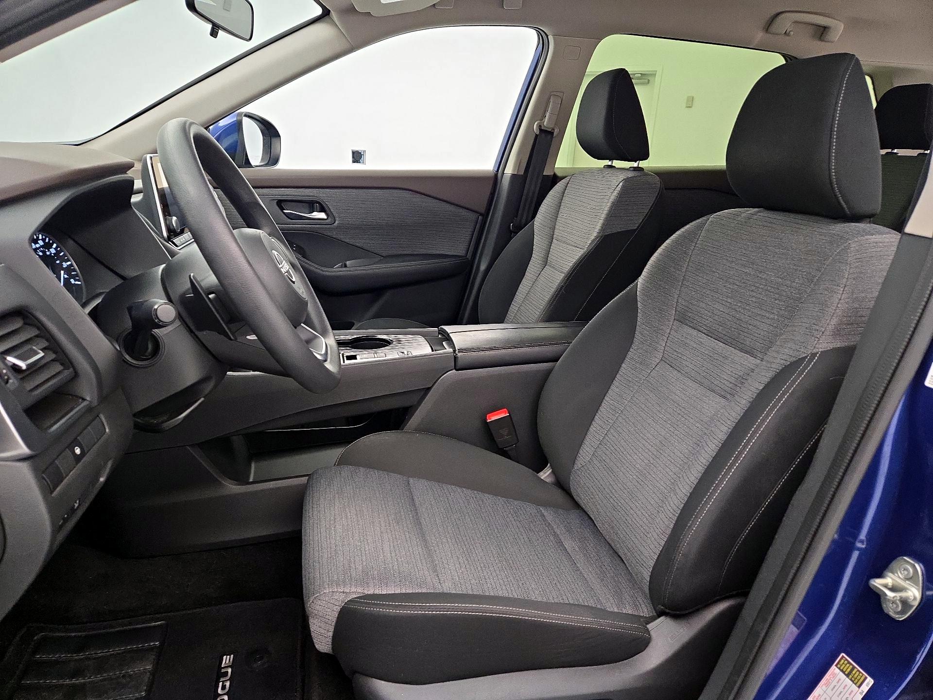 Thumbnail: 2023 Nissan Rogue - 11