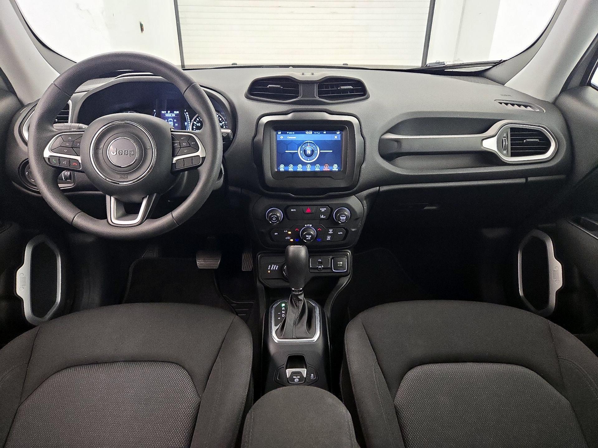 Thumbnail: 2021 Jeep Renegade - 9