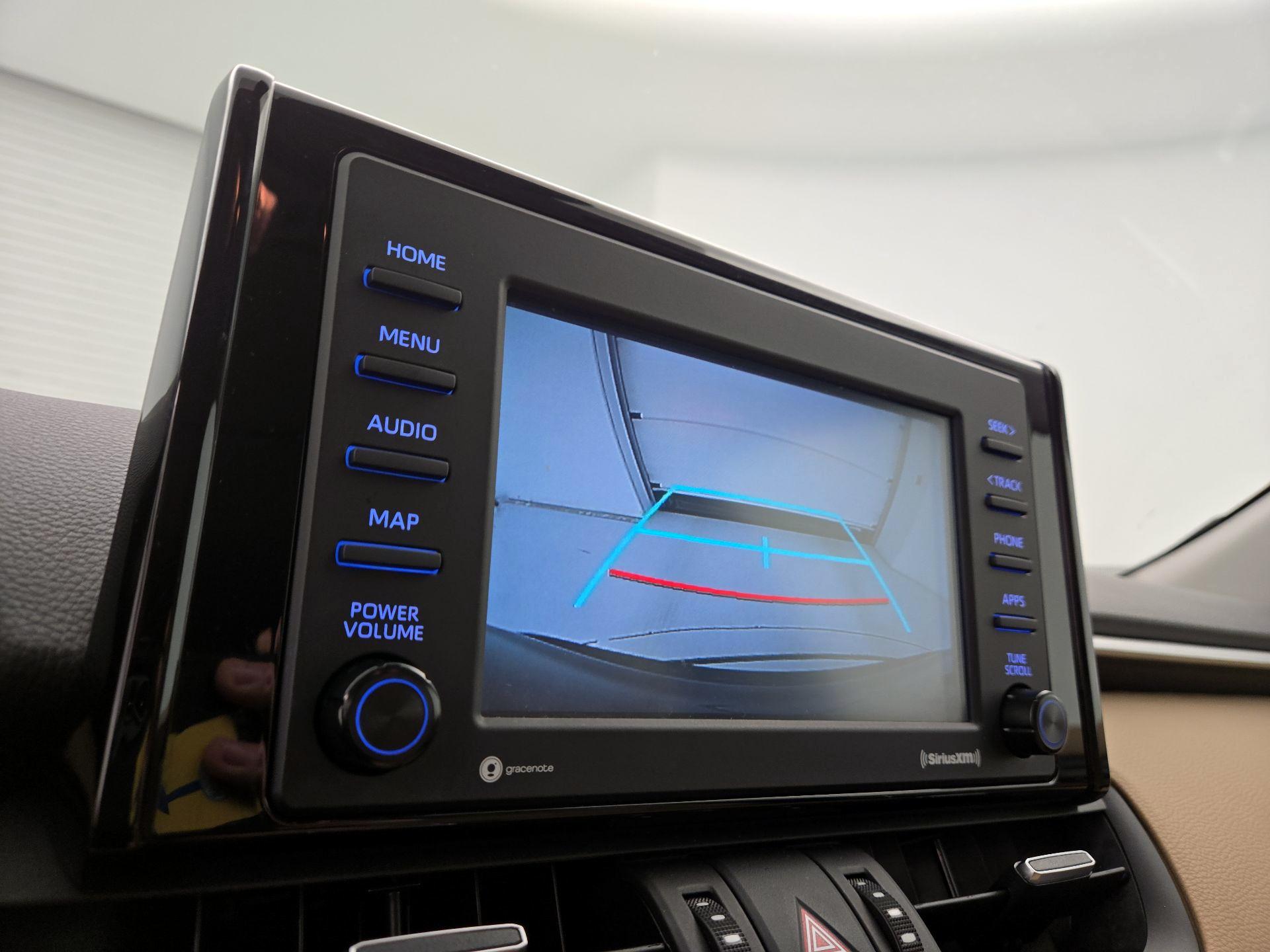 Thumbnail: 2021 Toyota RAV4 - 14