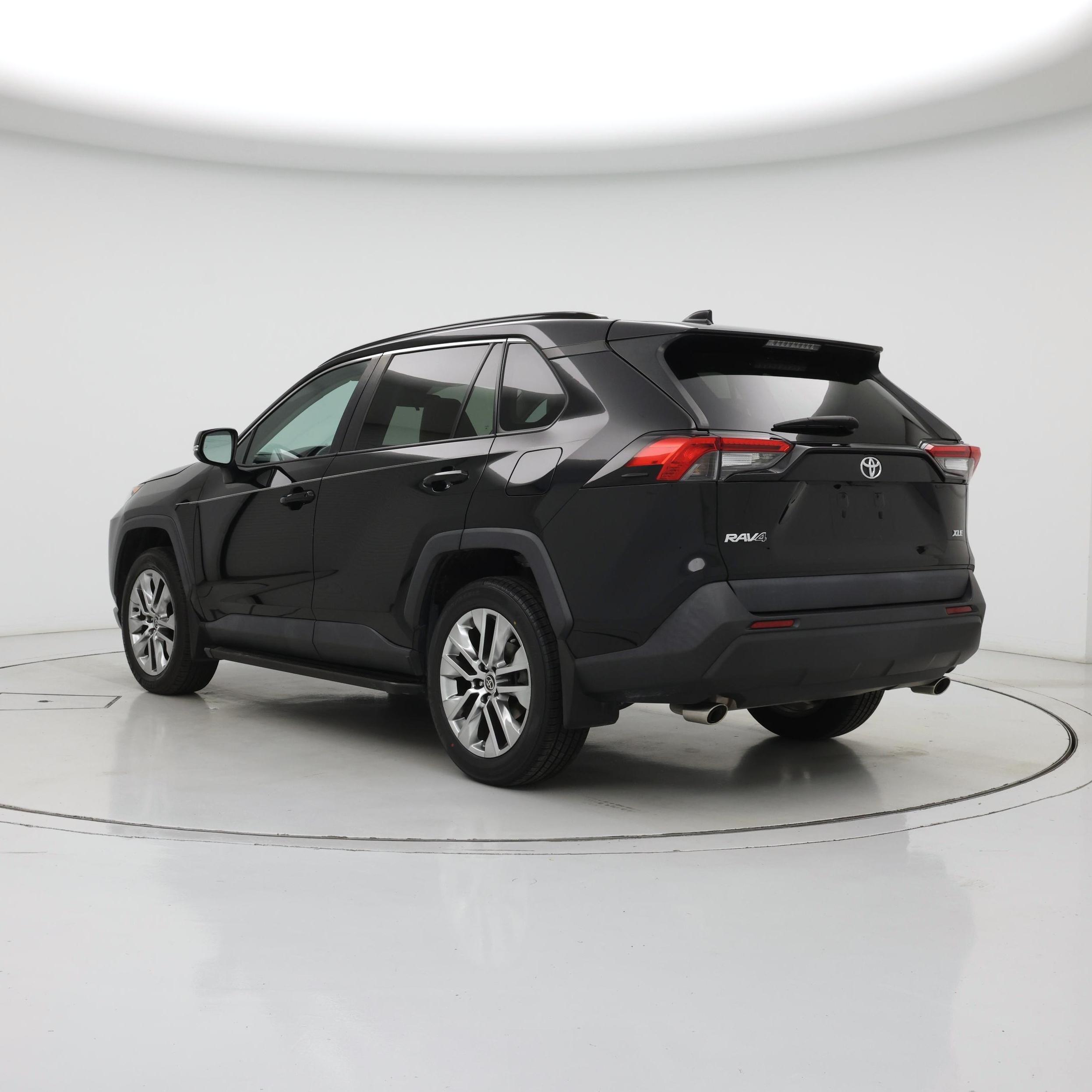 Thumbnail: 2021 Toyota RAV4 - 2