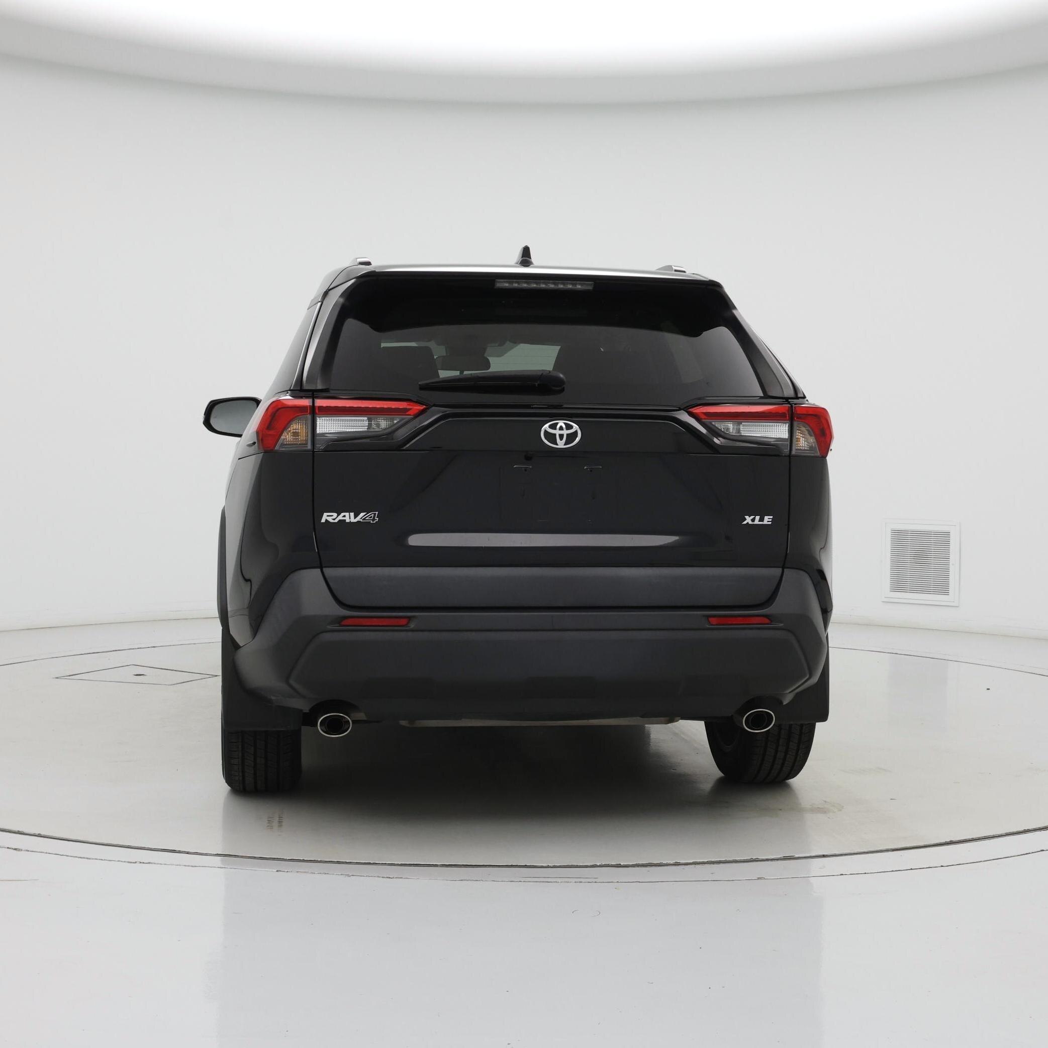 Thumbnail: 2021 Toyota RAV4 - 6