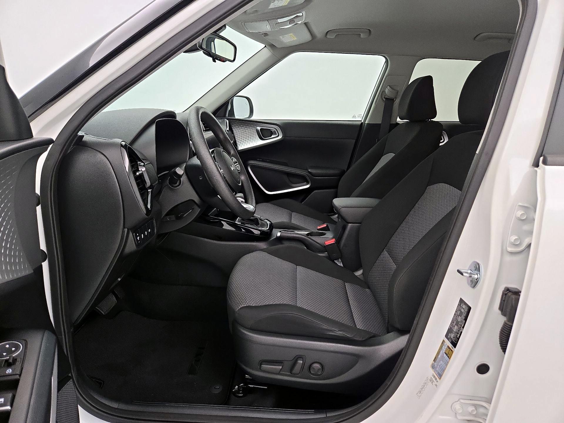 Thumbnail: 2023 Kia Soul - 11