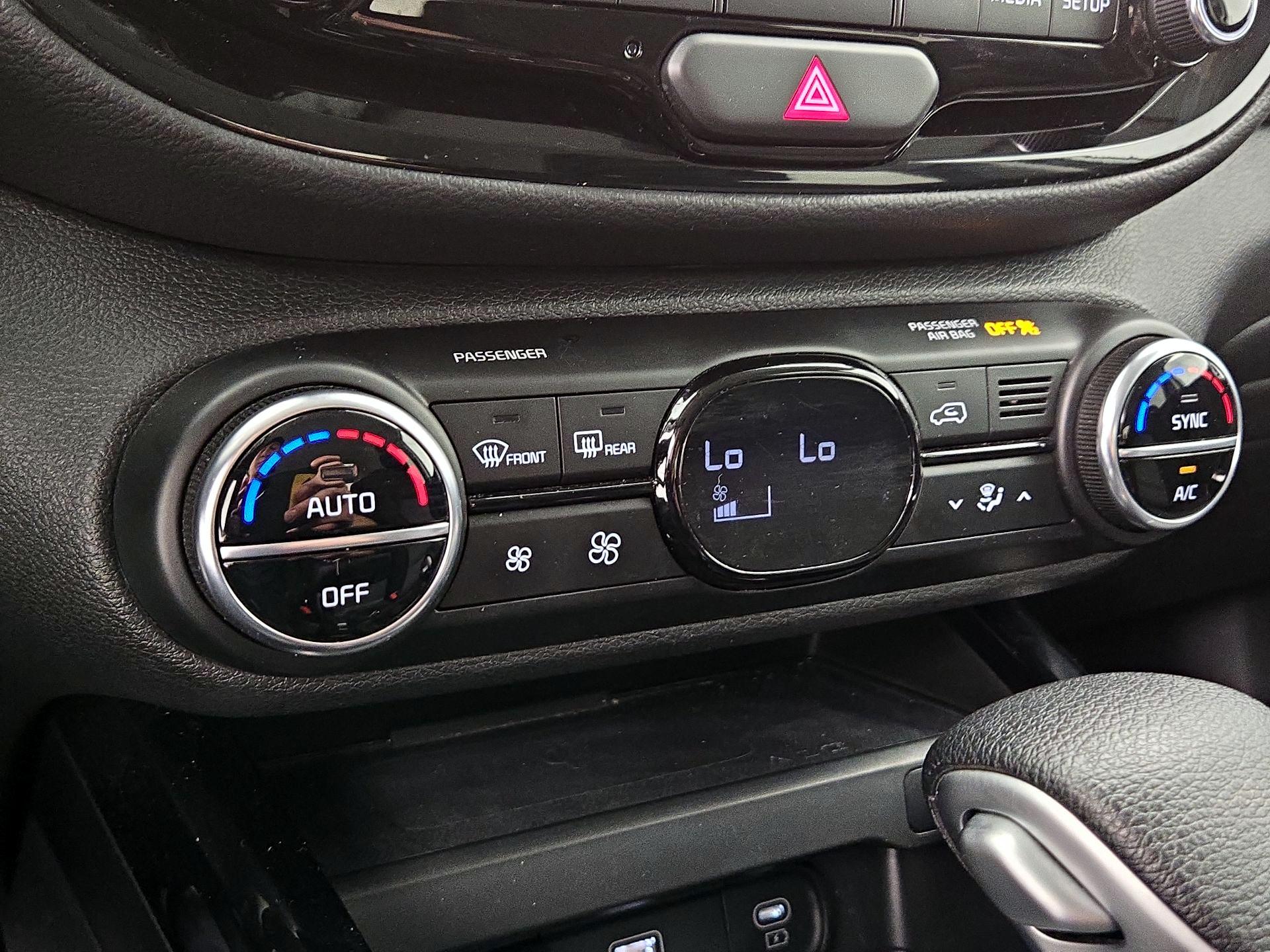 Thumbnail: 2023 Kia Soul - 16