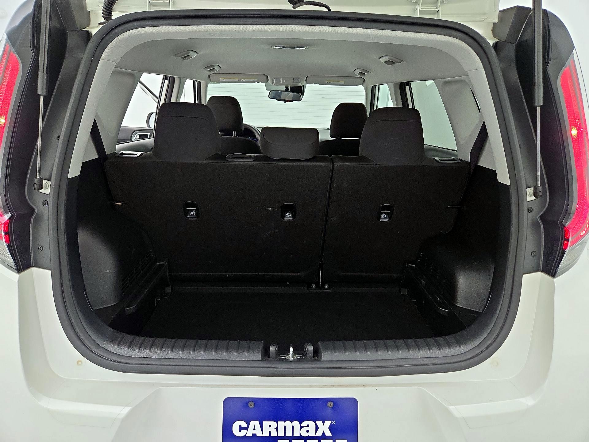 Thumbnail: 2023 Kia Soul - 20