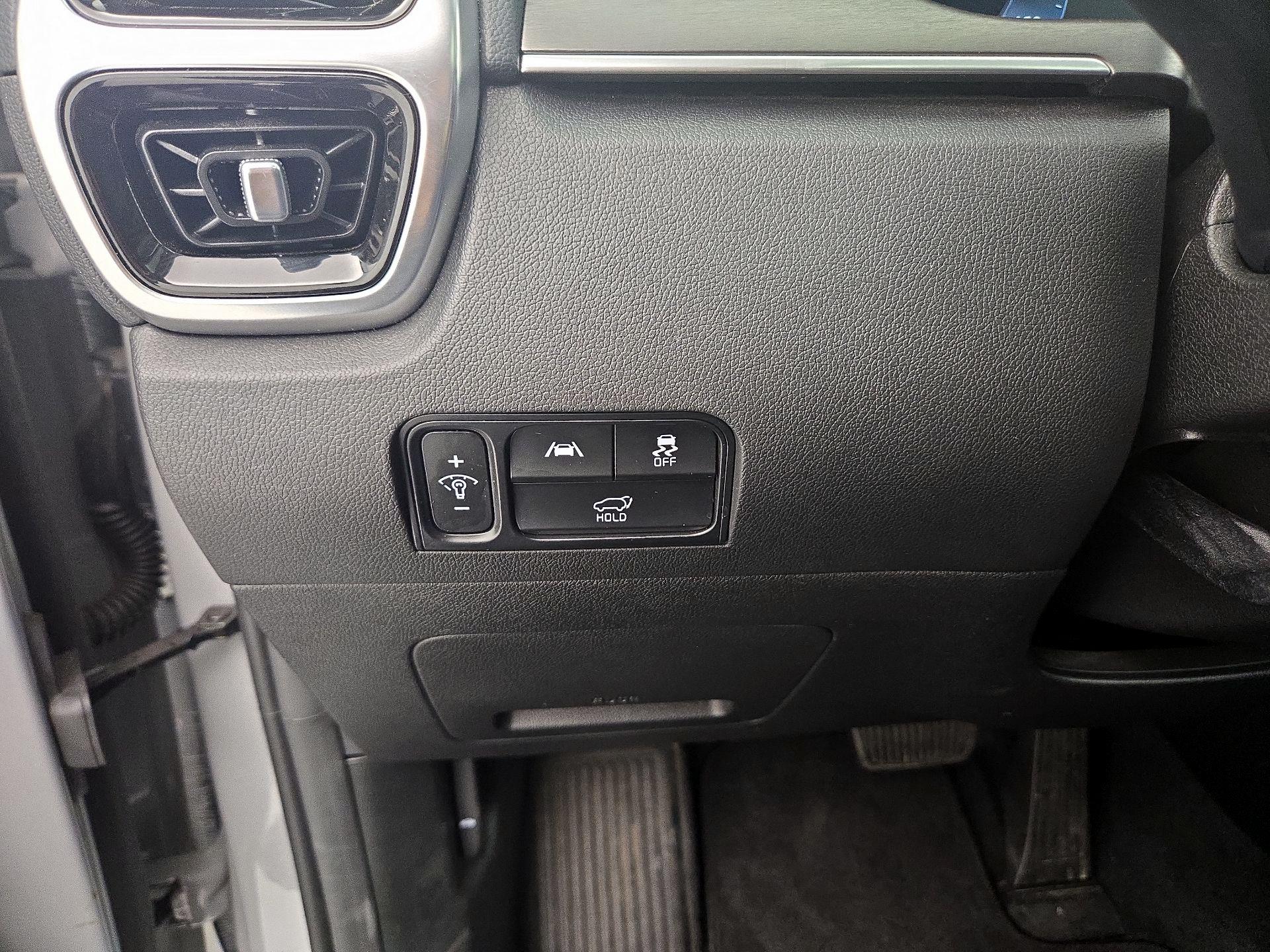 Thumbnail: 2023 Kia Sorento - 13