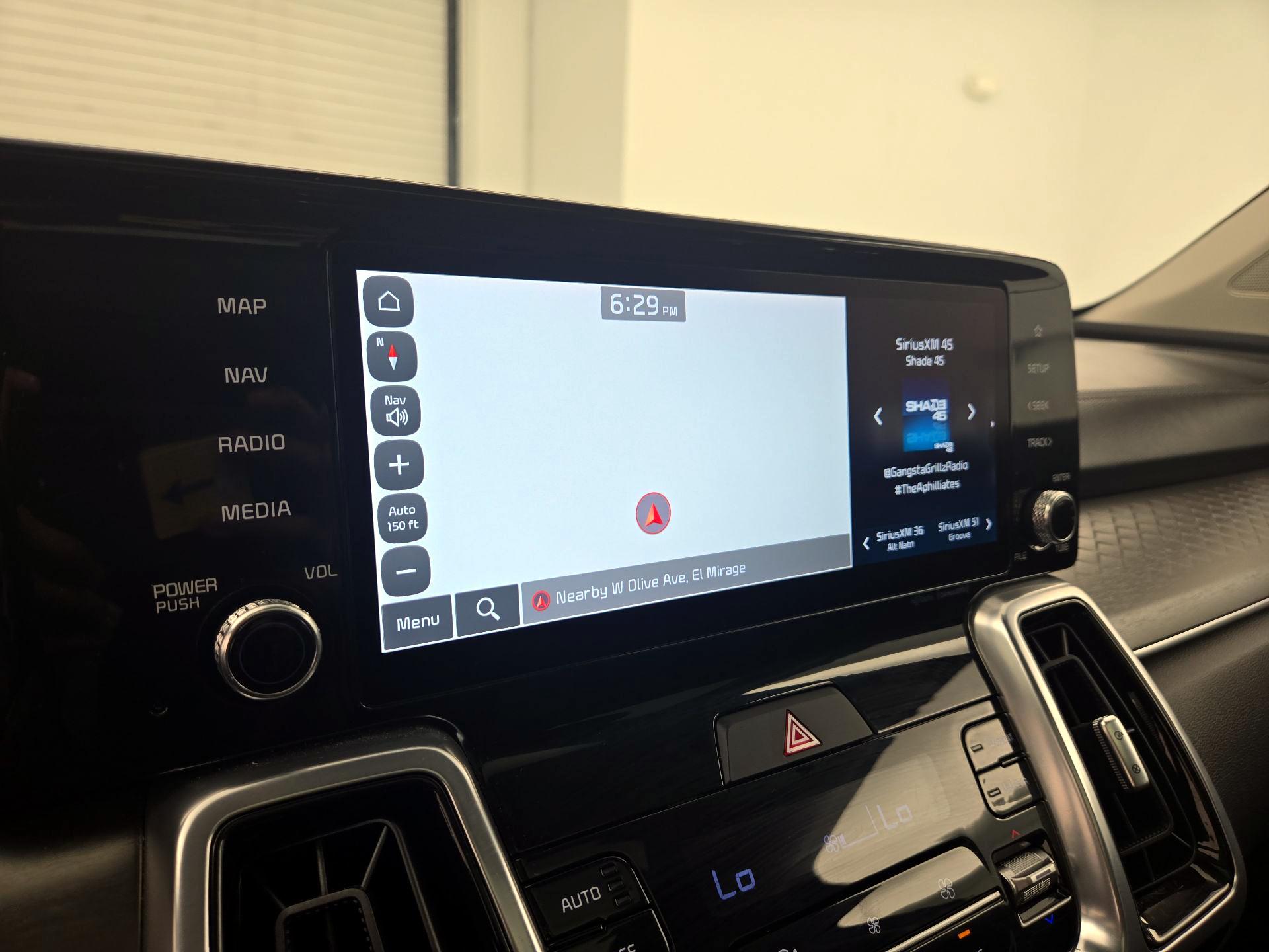 Thumbnail: 2023 Kia Sorento - 14