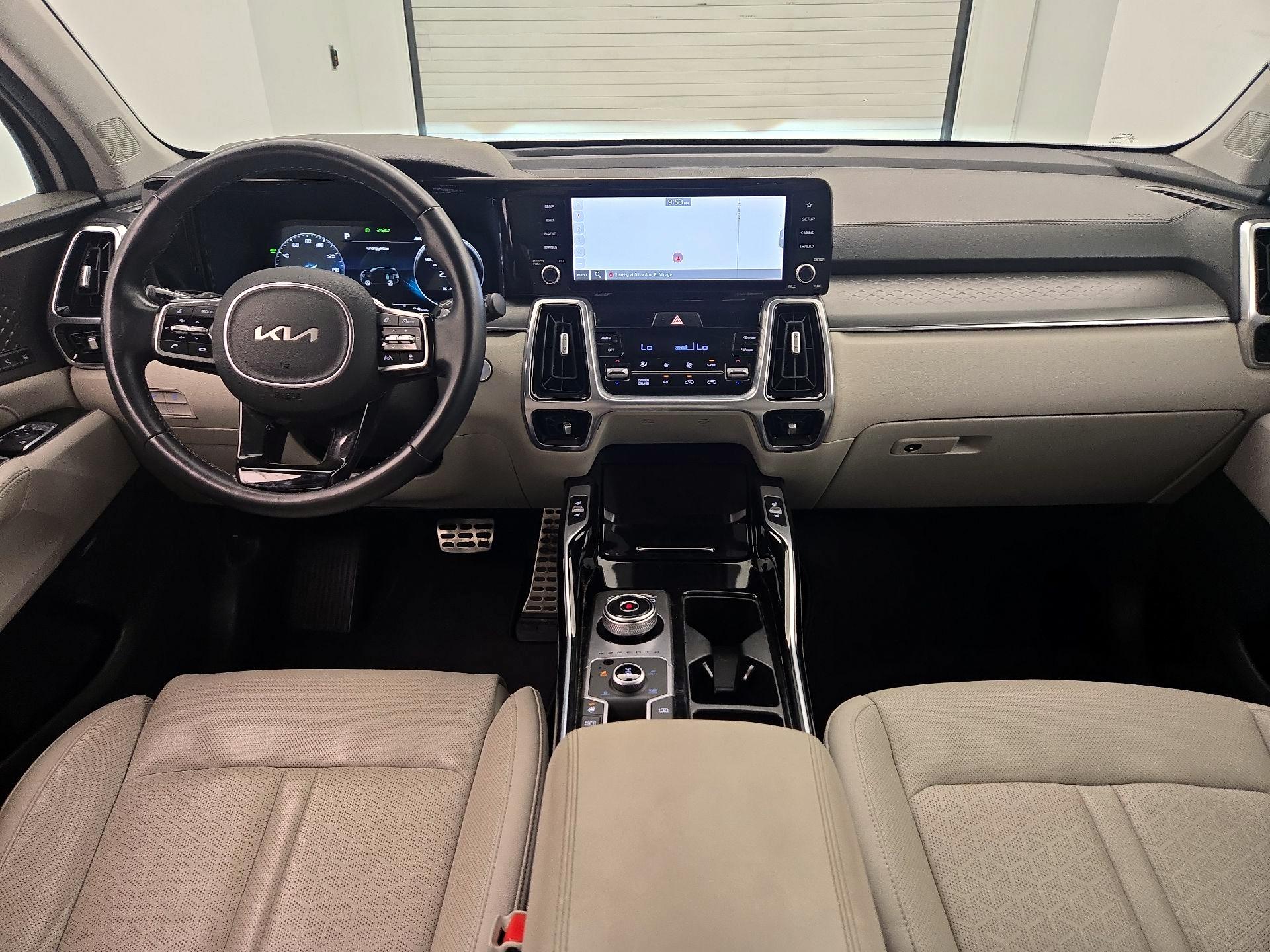 Thumbnail: 2023 Kia Sorento - 9