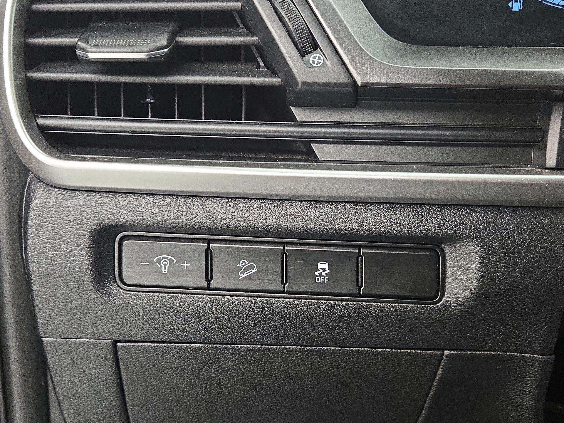 Thumbnail: 2023 Kia Telluride - 13